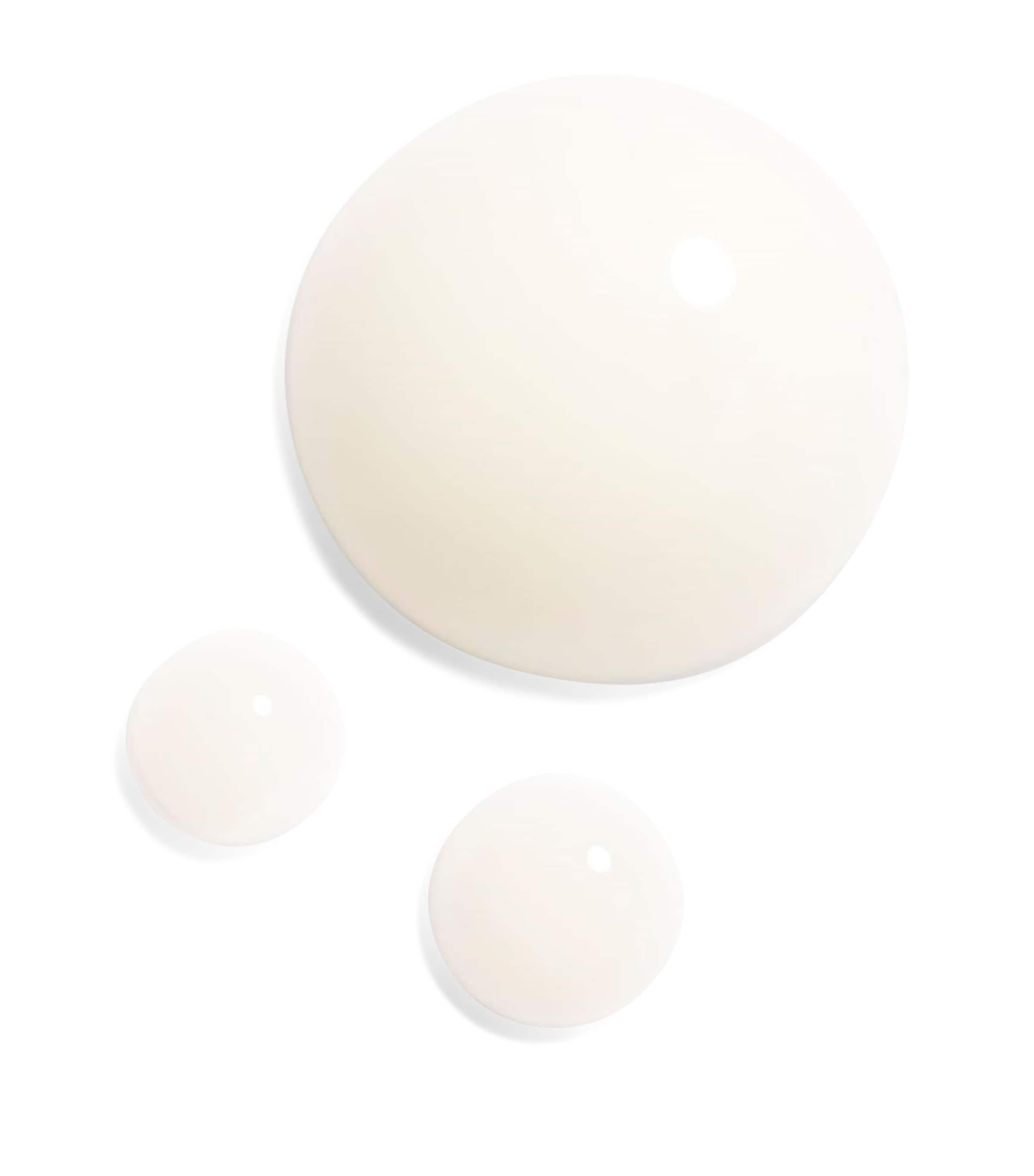 N°1 DE CHANEL Revitalising Eye Serum (15ml - Refill NO COLOUR Image 3