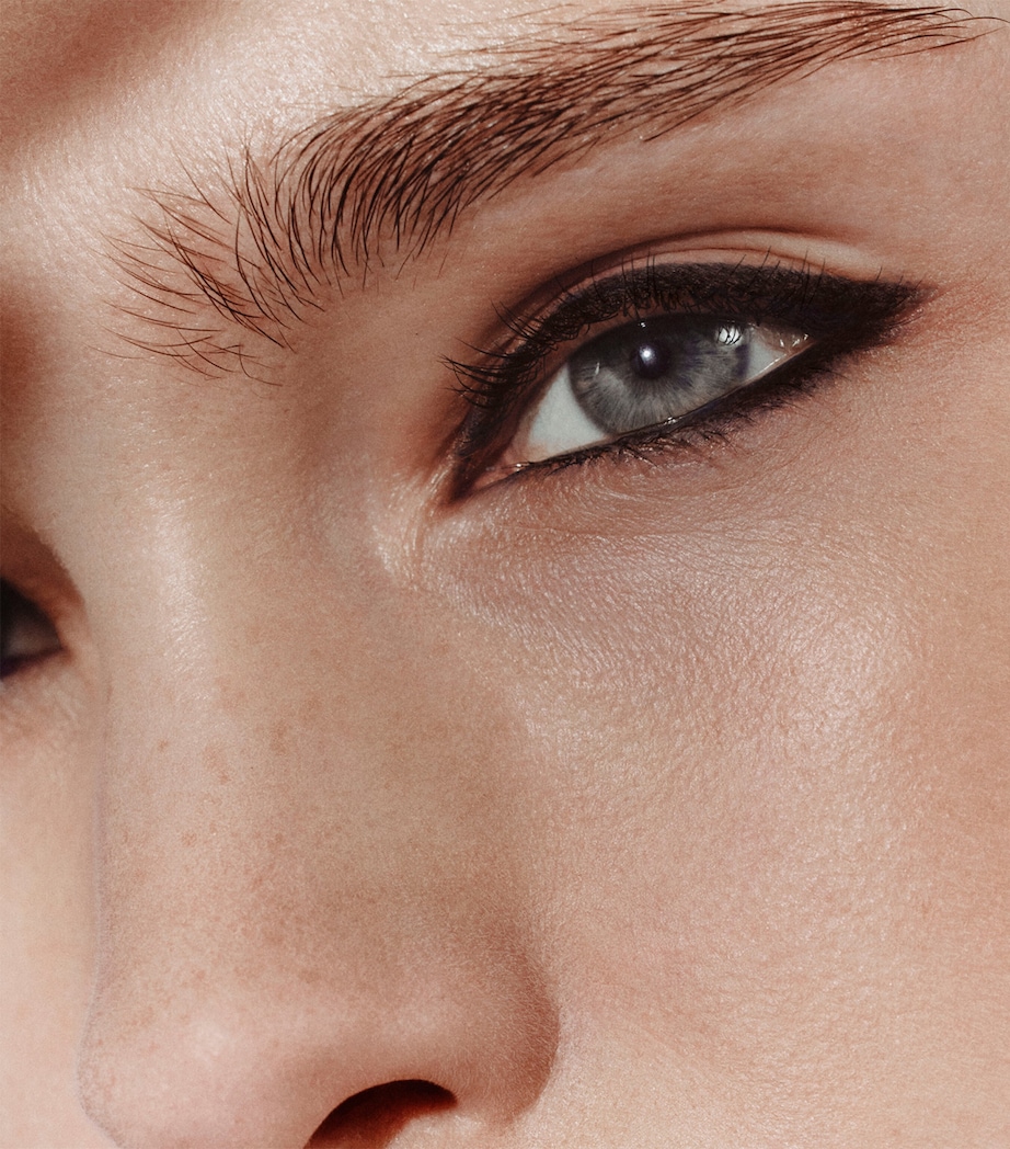 Trait d'Hermès Eye Color Pencil 99 NOIR FUSAIN X3 Image 6