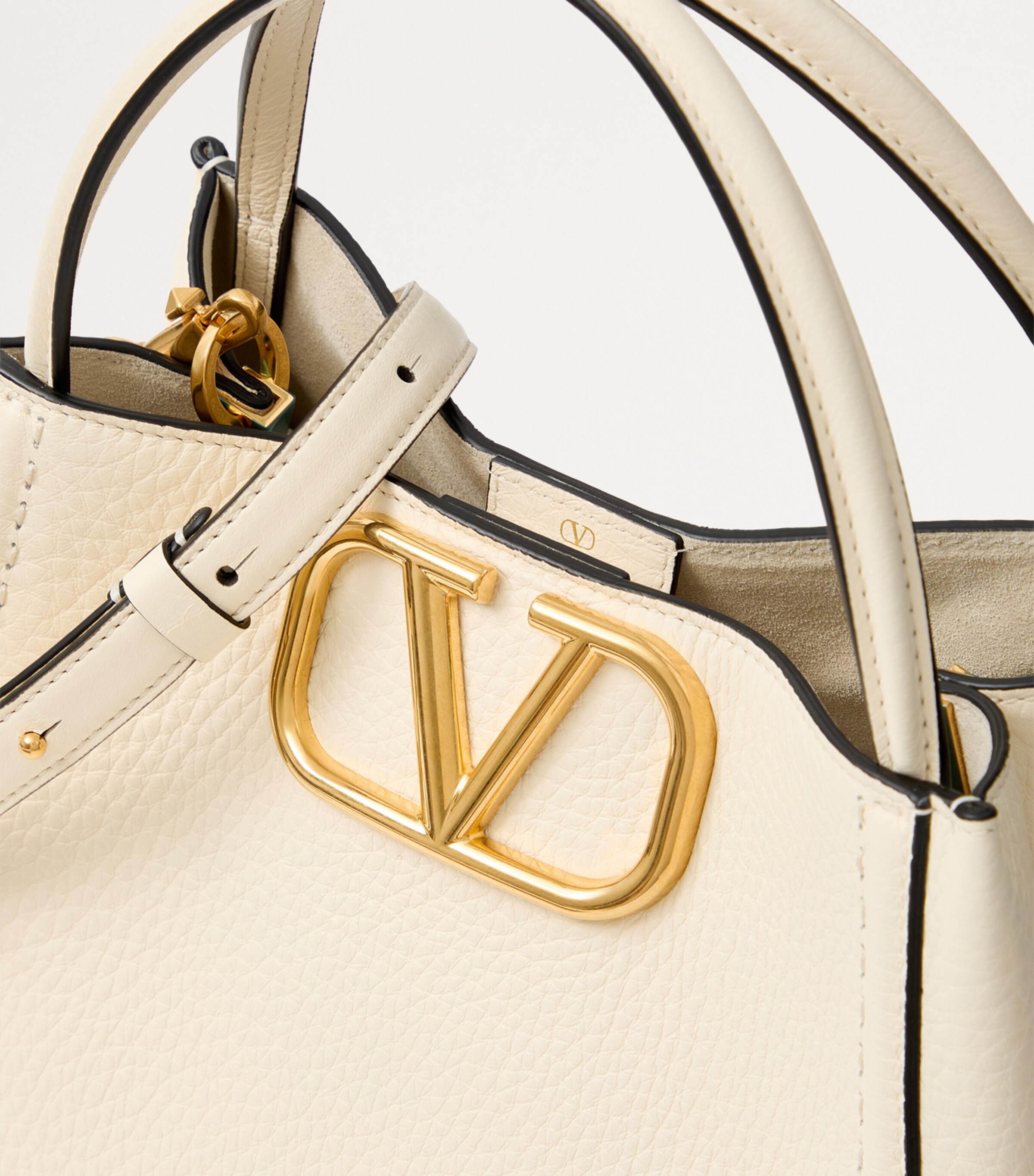 【関税＆送料込み】Valentino Garavani Alltime Medium Leathe Valentino Garavani Alltime Medium Handbag In Grainy Calfskin