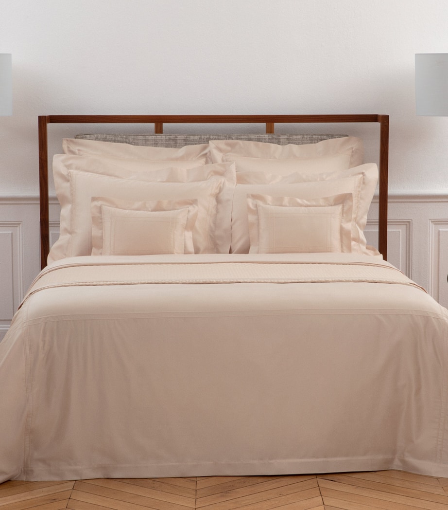 Yves Delorme Couture Adagio Emperor Bedcover (300cm x 260cm) Lin Image 3