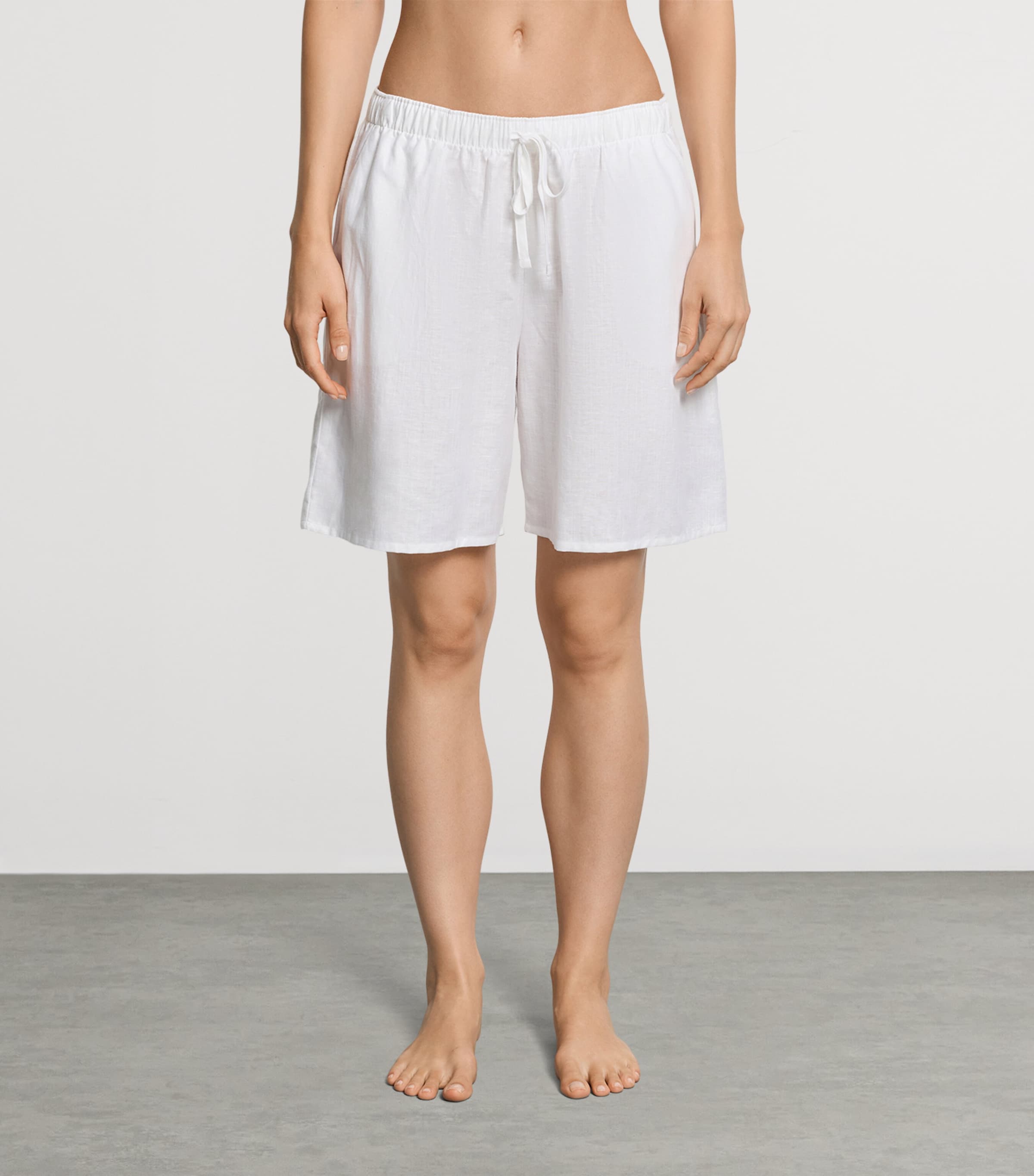 Hanro Womens Linen-Cotton White Essentials Shorts White Image 2