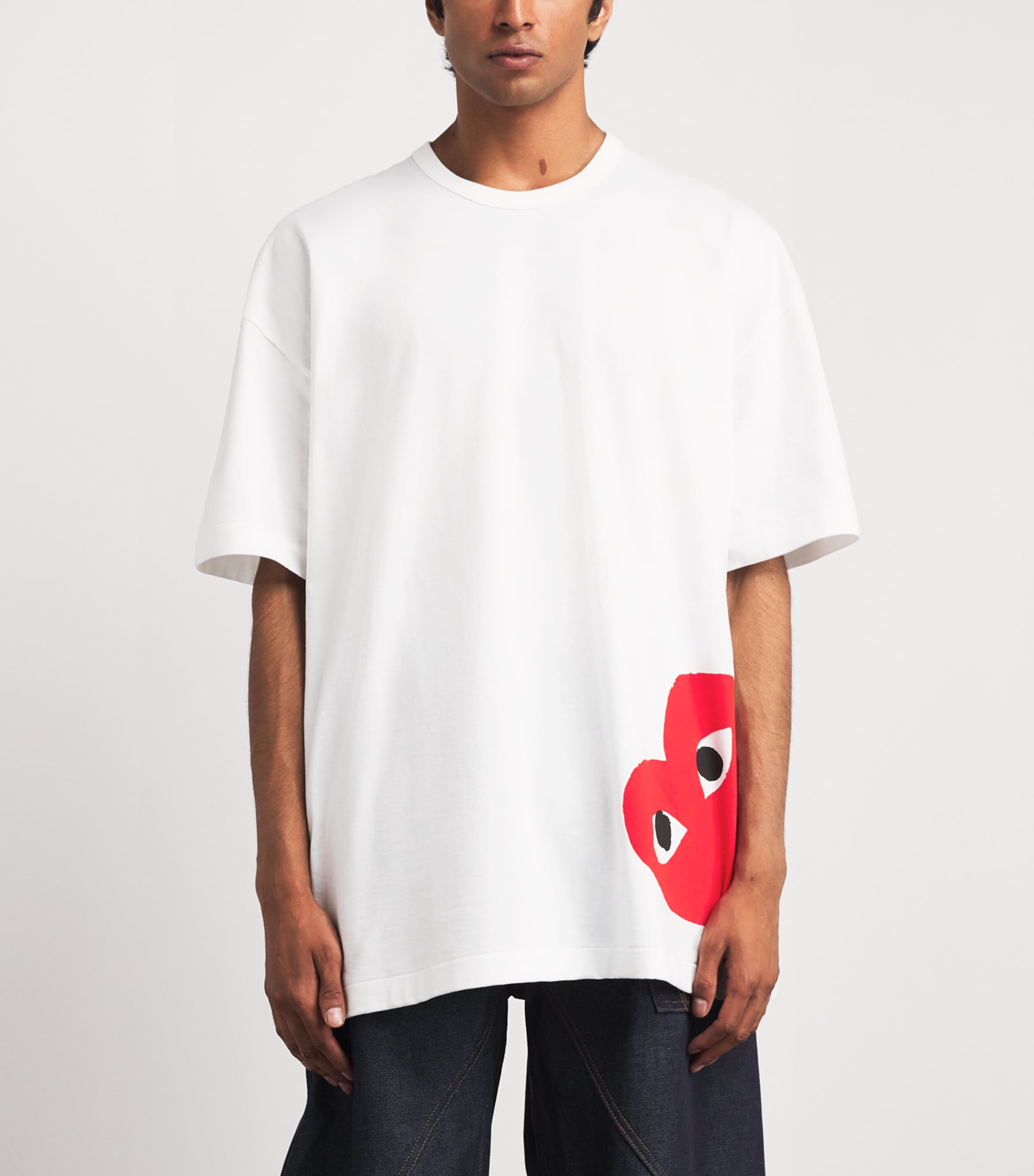 Comme Des Garçons Mens Cotton Oversized Bottom Heart T-Shirt White/red Image 4