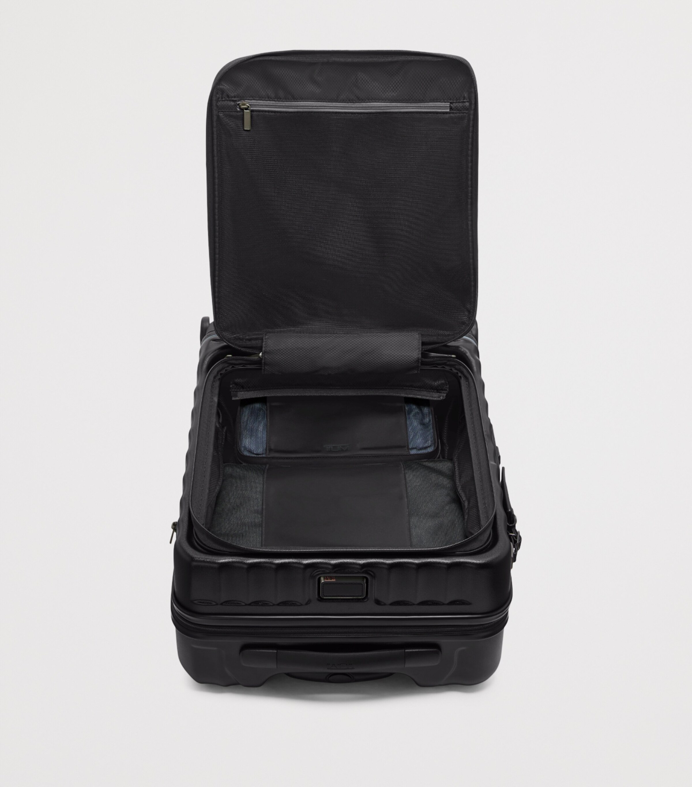 Tumi Large 19 Degree Front Access Expandable Cabin Suitcase (55cm) Black Textured Image 7