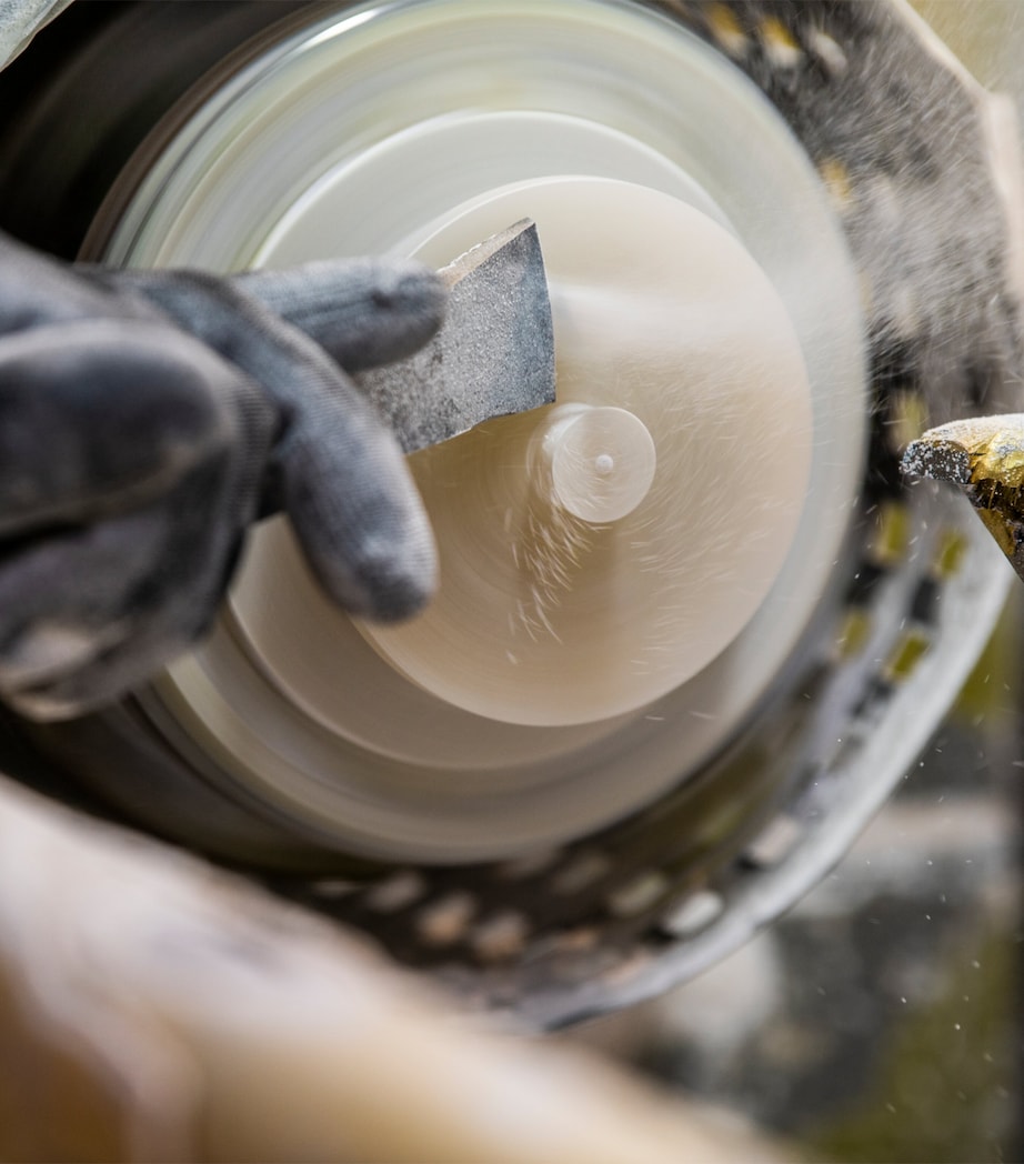 Alabaster Ernesto Candle (270g) WHITE Image 4