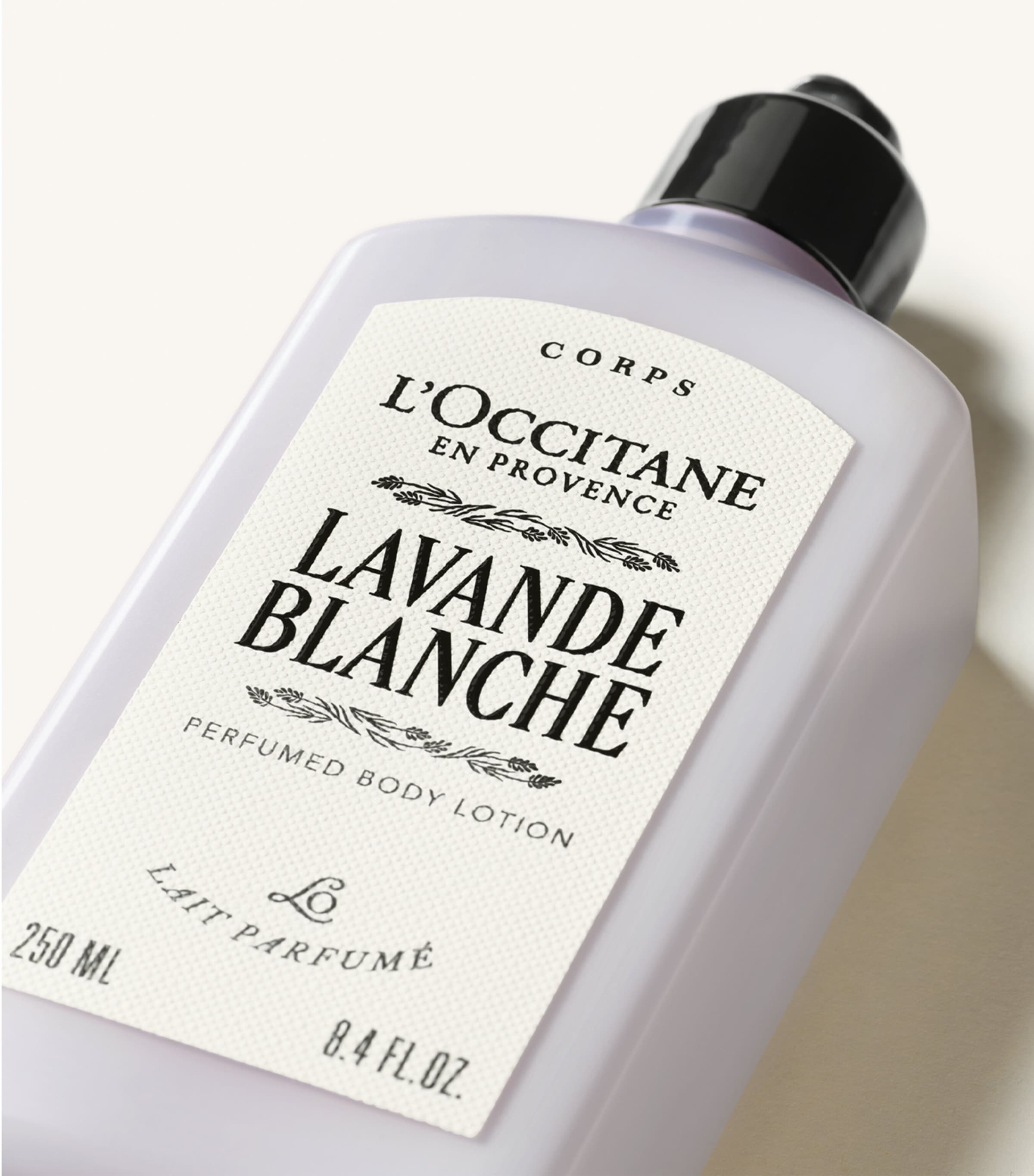 L'Occitane Lavande Blanche Body Lotion (250ml) Image 2