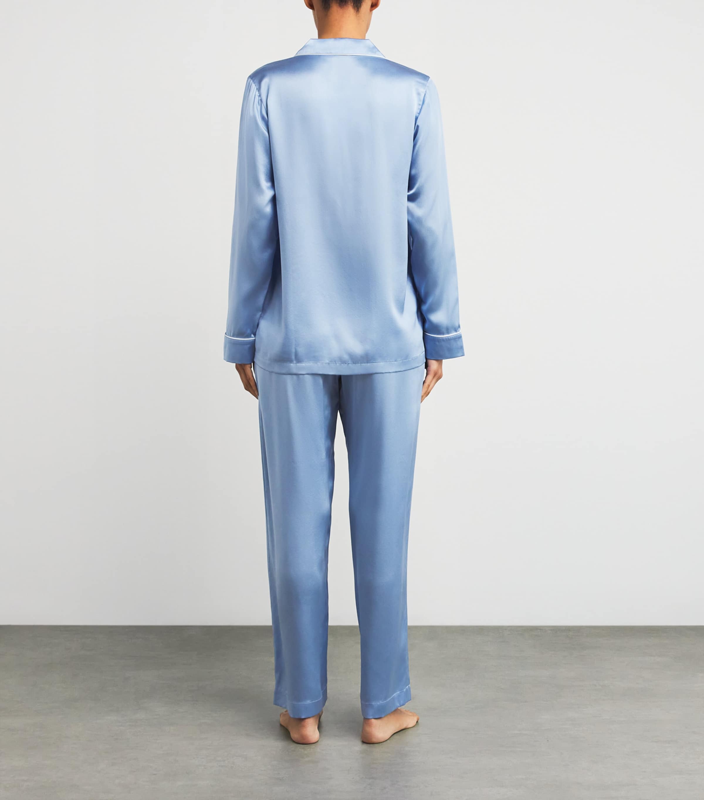 Silk Bailey Pyjama Set BLU/BLUE Image 3