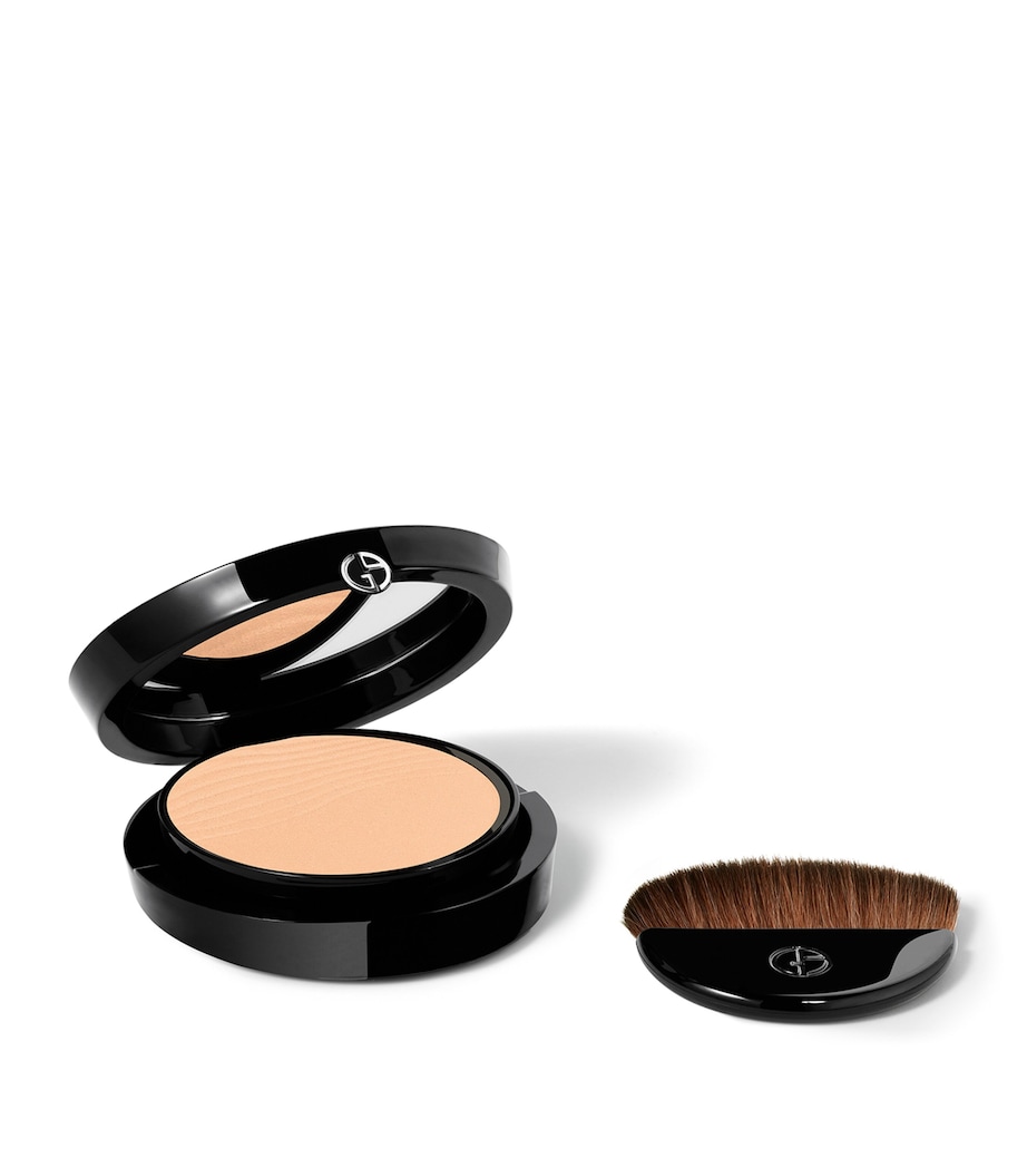 Armani Luminous Silk Glow Fusion Powder Image 2