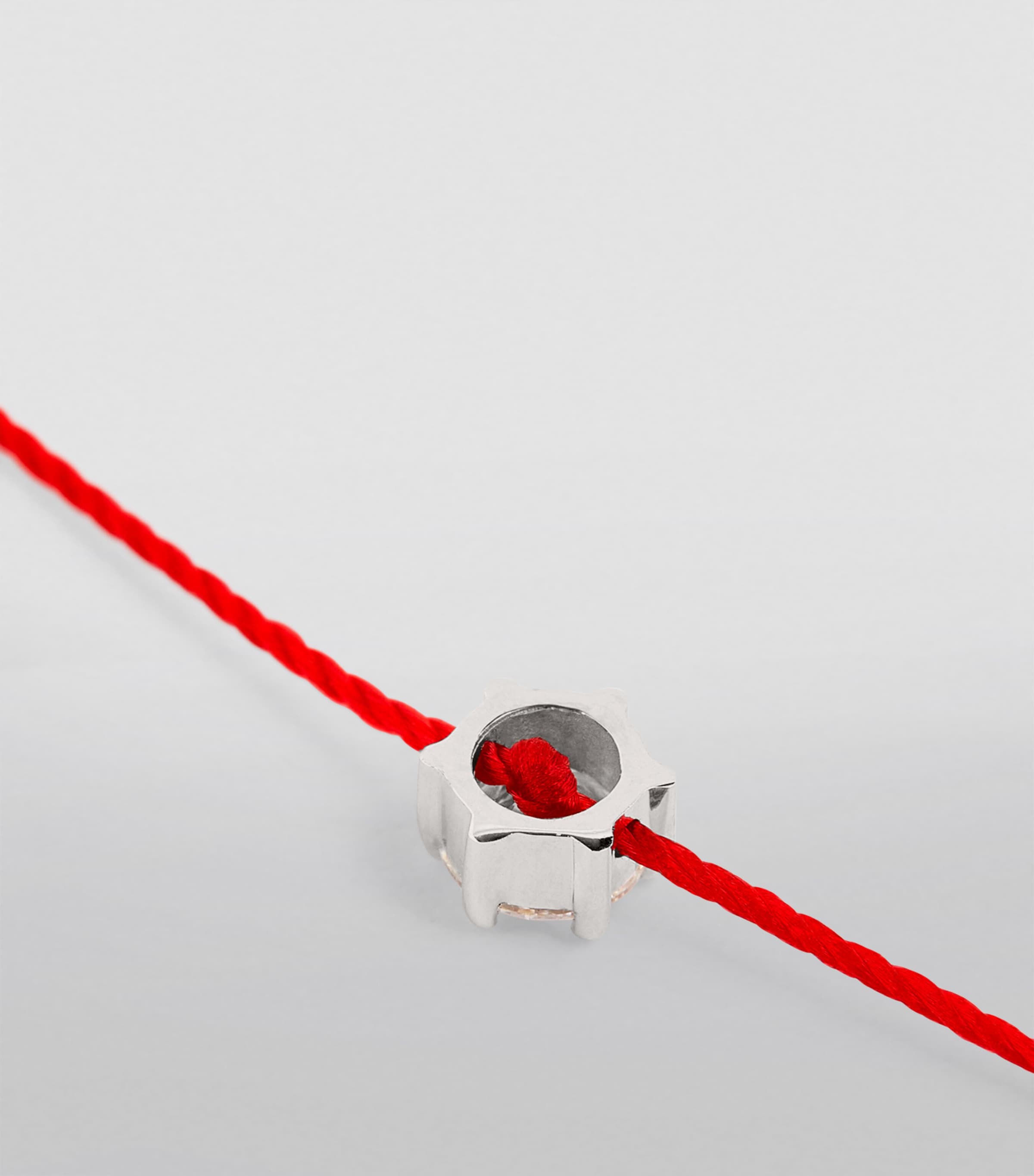 White Gold and Diamond So Absolu Thread Bracelet WHITE GOLD Image 5