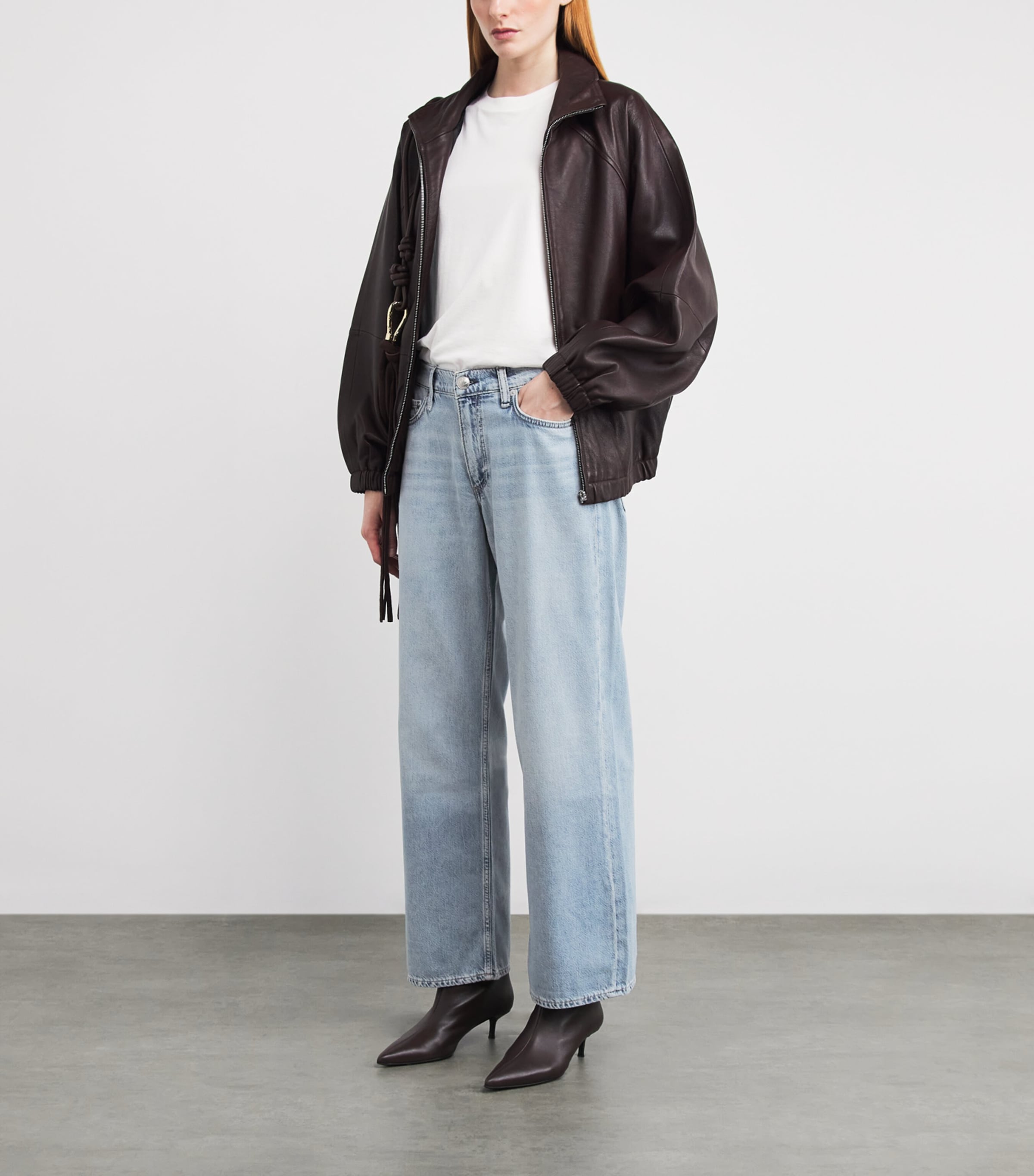 Saige Low-Rise Straight Jeans 765 LDLOW Image 2