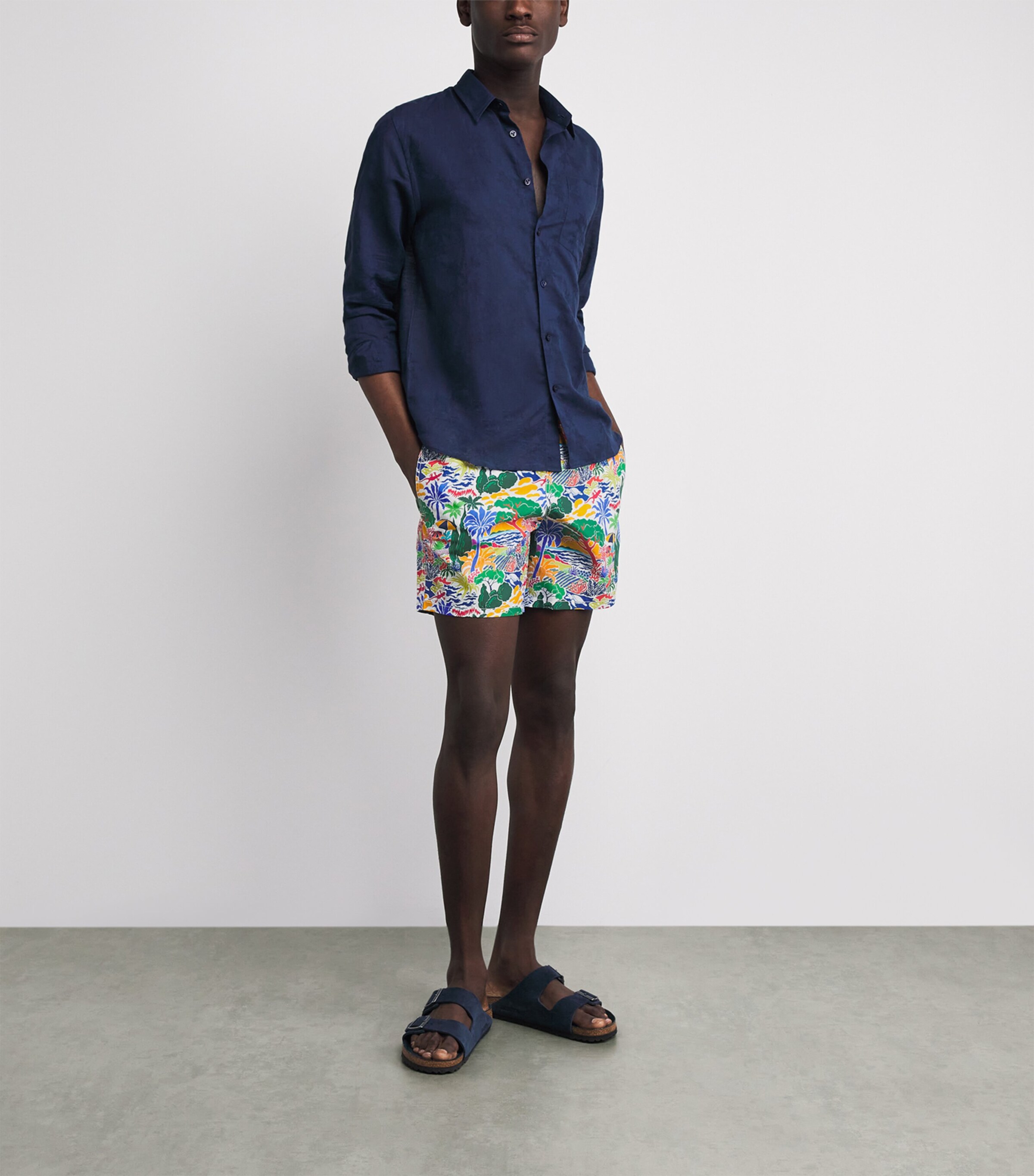 Vilebrequin Mens Seaside Life Print Moorea Swim Shorts Blanc Image 2