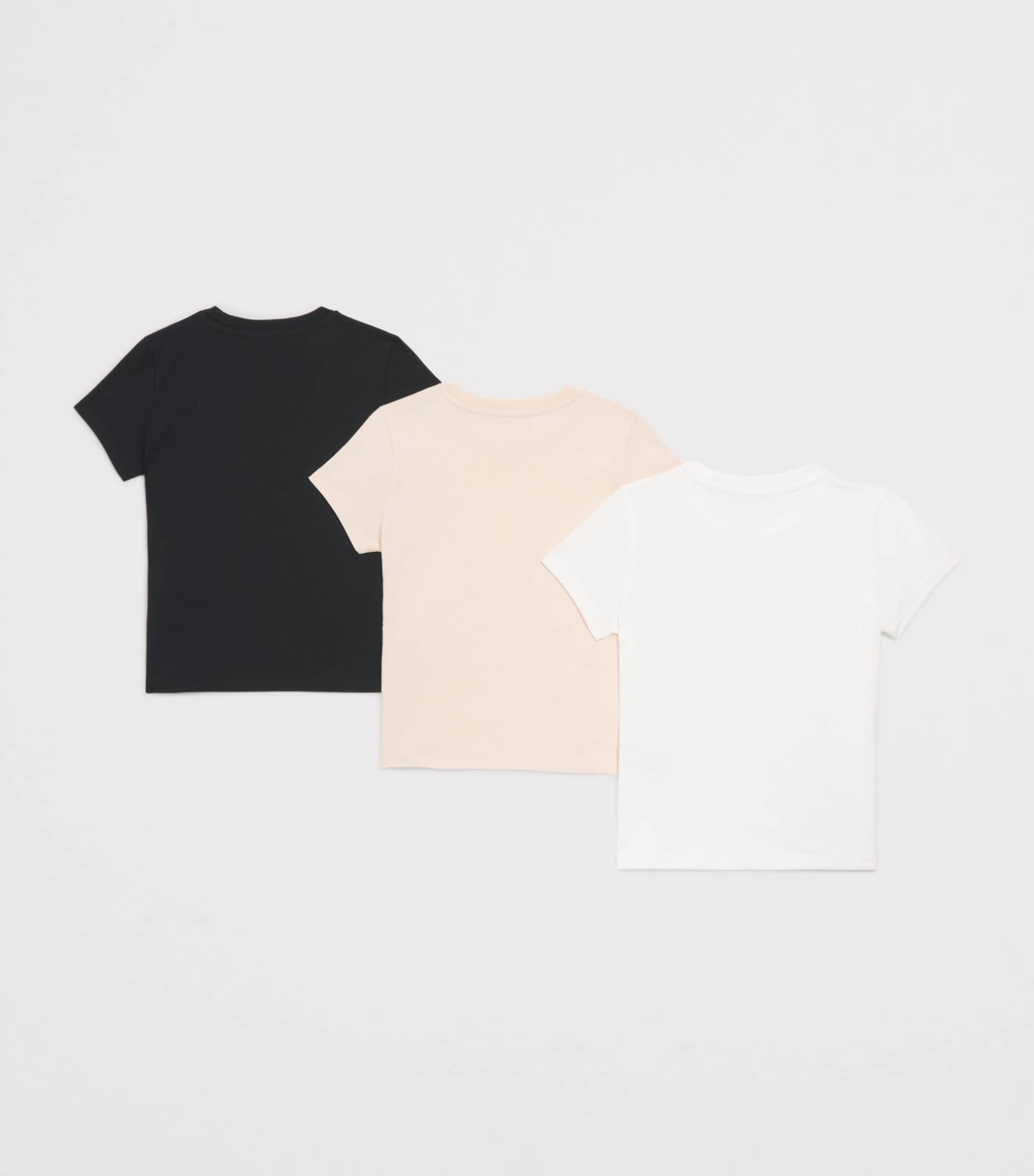 Moncler Enfant Set of 3 Cotton Logo-Patch T-Shirts (4-6 Years) Image 2