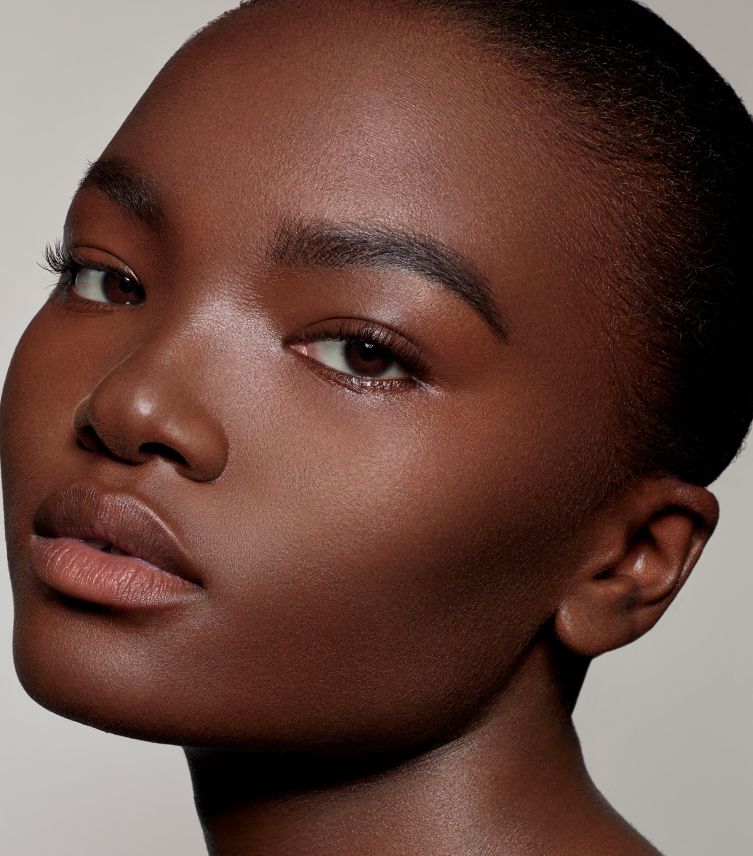 Skin Fetish: Sublime Perfection Foundation DEEP 33 Image 3