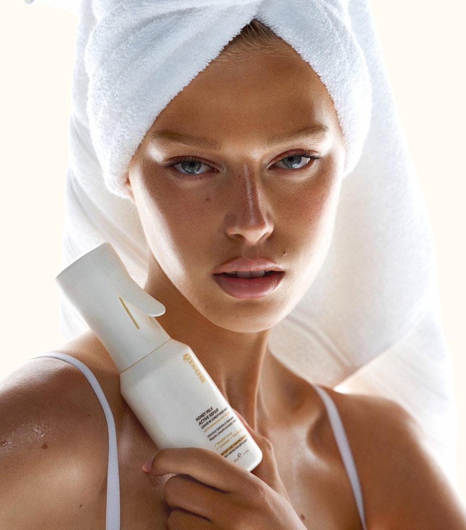 Gisou Honey Milk Active Repair Leave-In Conditioner Mist (150ml) Image 4