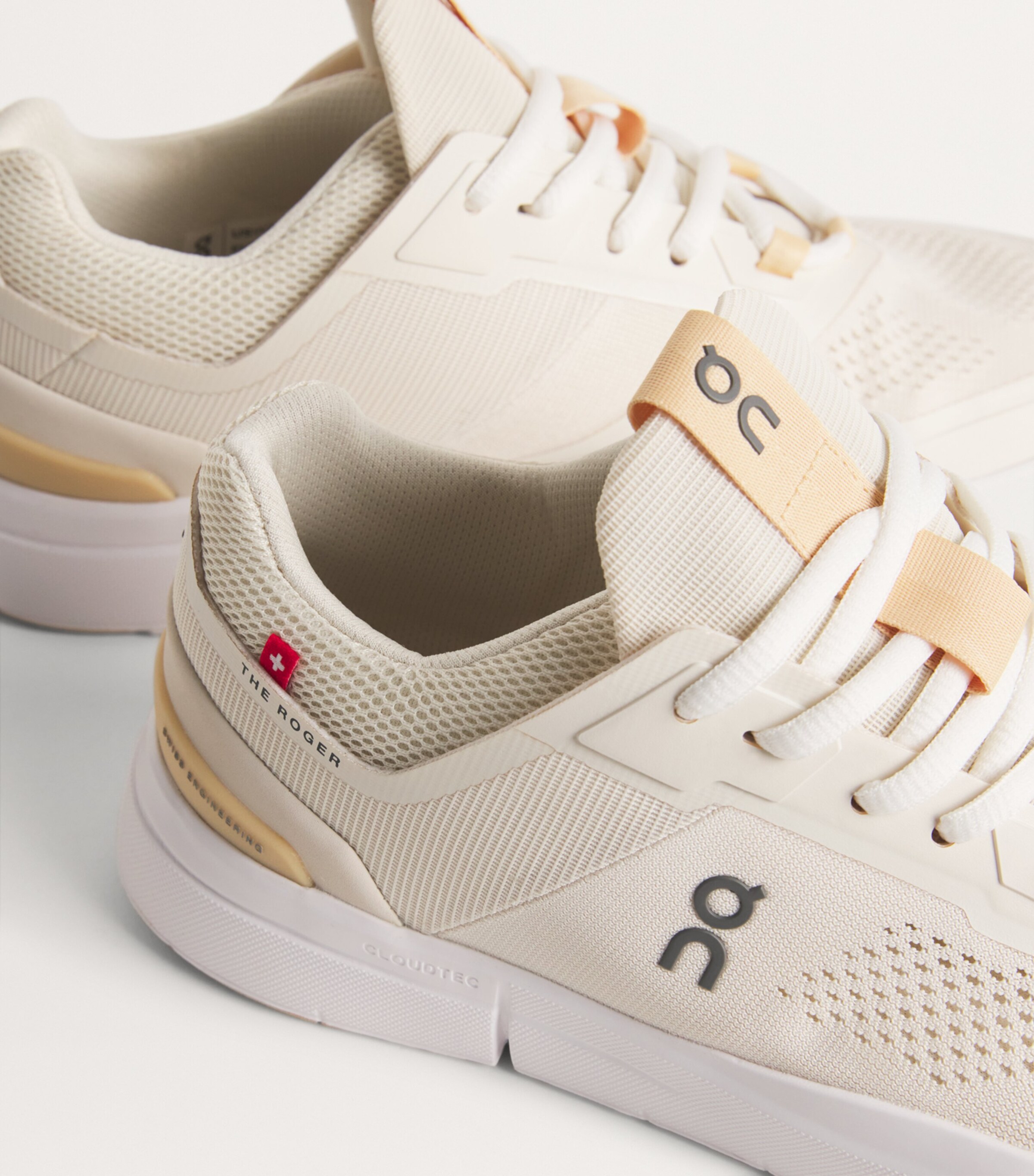 On Beige THE ROGER Spin Sneakers | Harrods US display picture 1