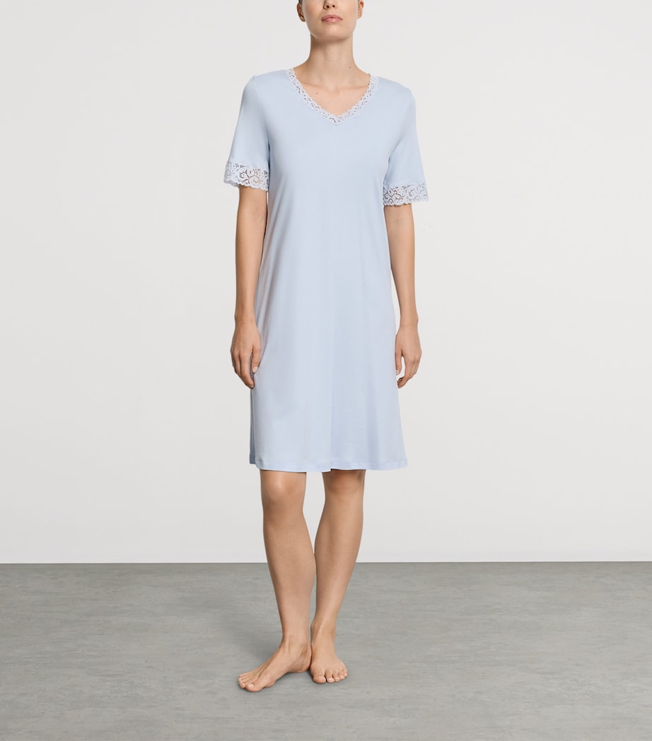 Hanro Womens Cotton Lace-Trim Moments Nightdress Blue Dove Image 4