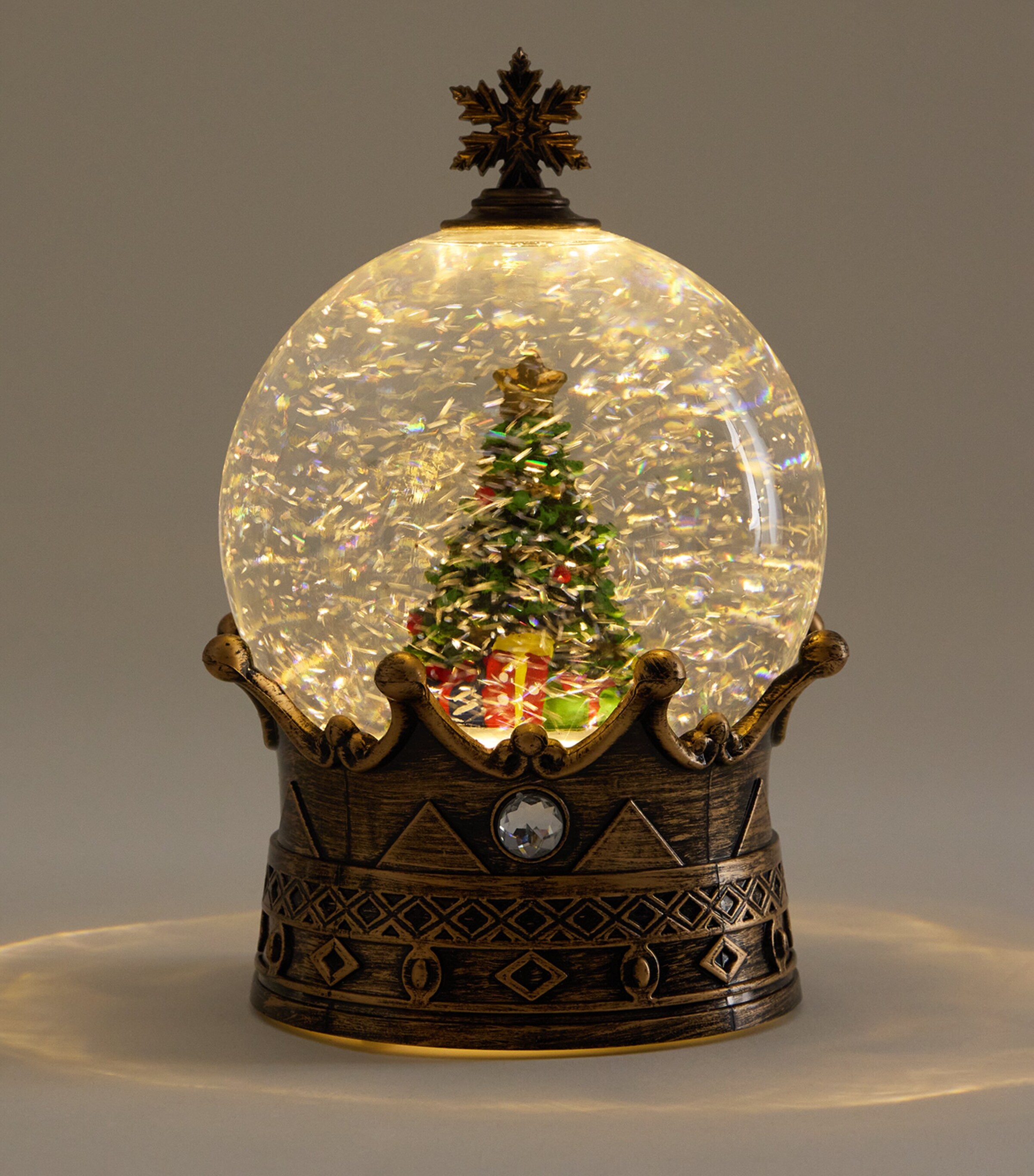 Harrods LED Christmas Tree Snow Globe | Harrods US
