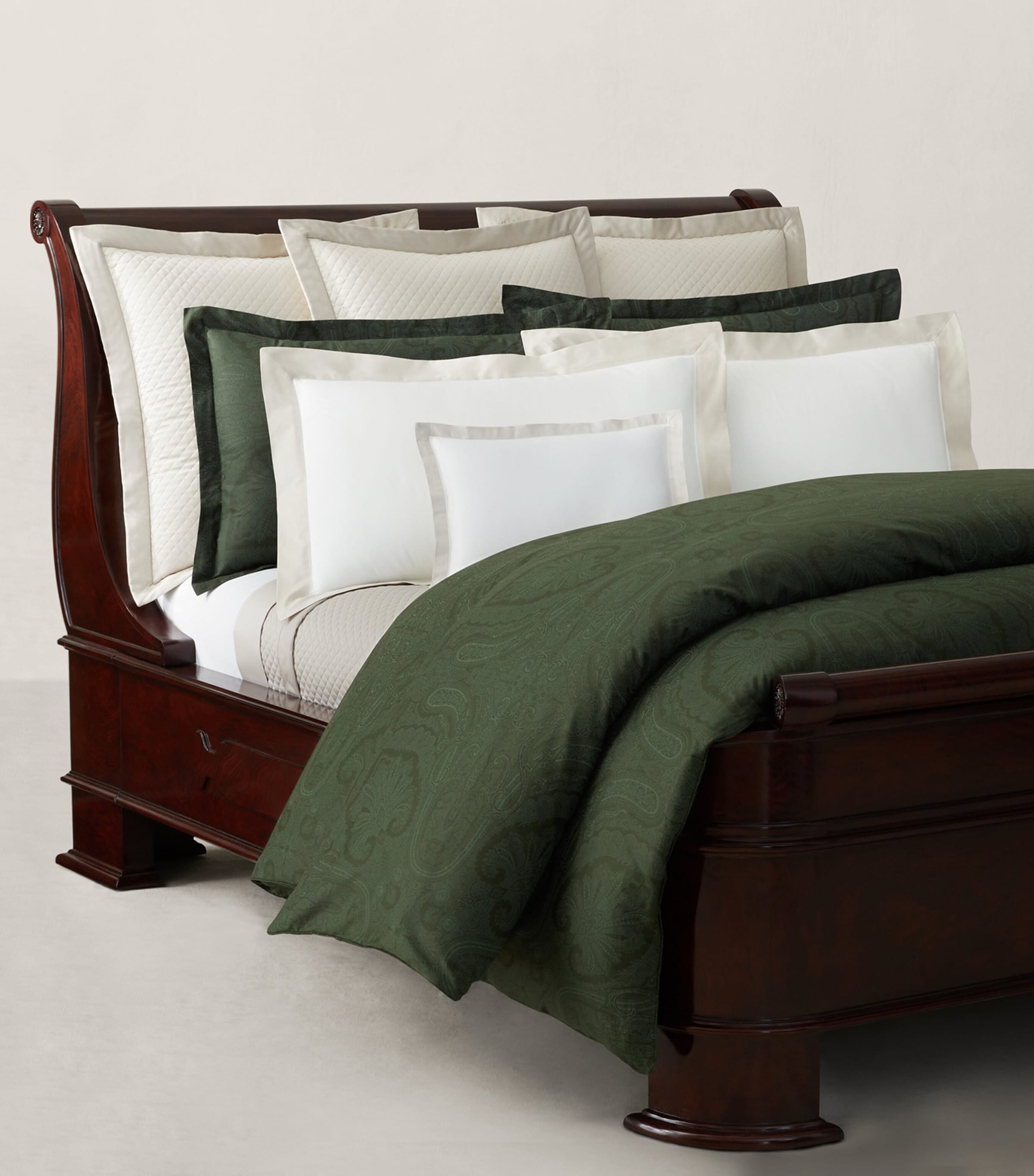 Shop Ralph Lauren Doncaster King Duvet Cover In Green