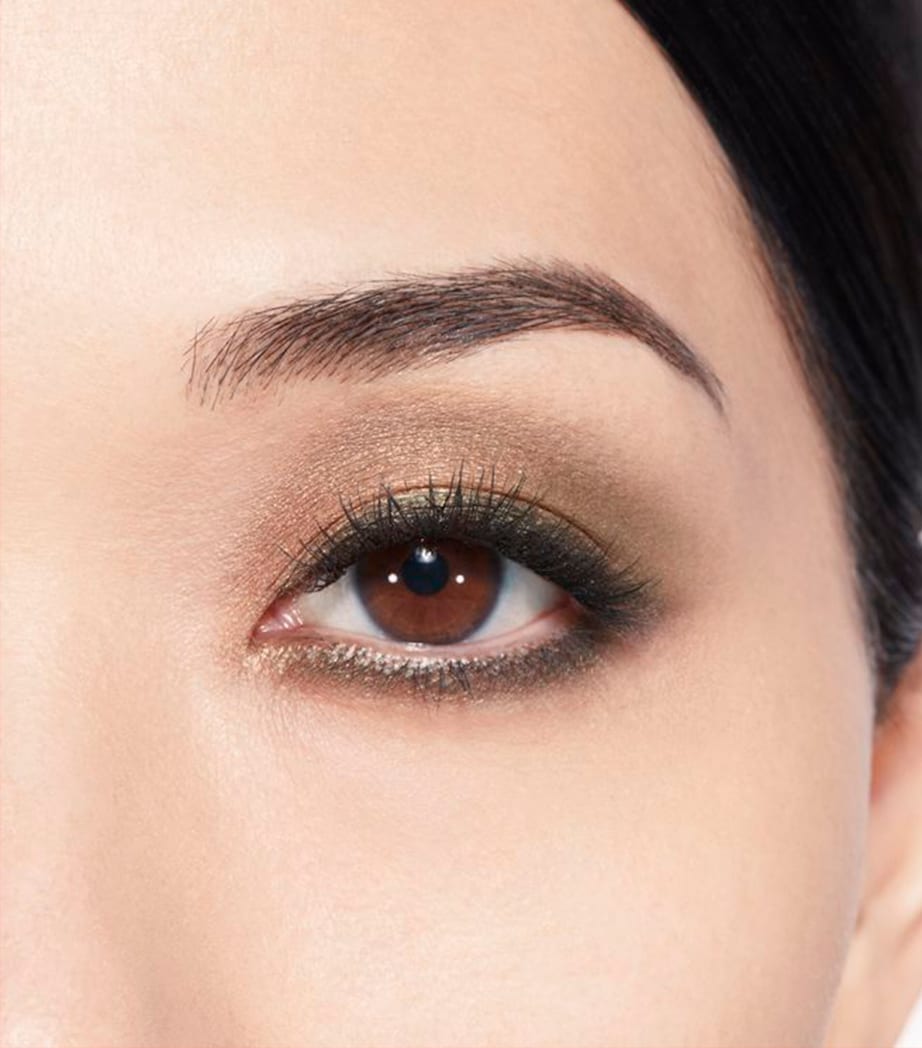 LES 4 OMBRES Multi-Effect Quadra Eyeshadow Palette 318 BLURRY GREEN Image 3