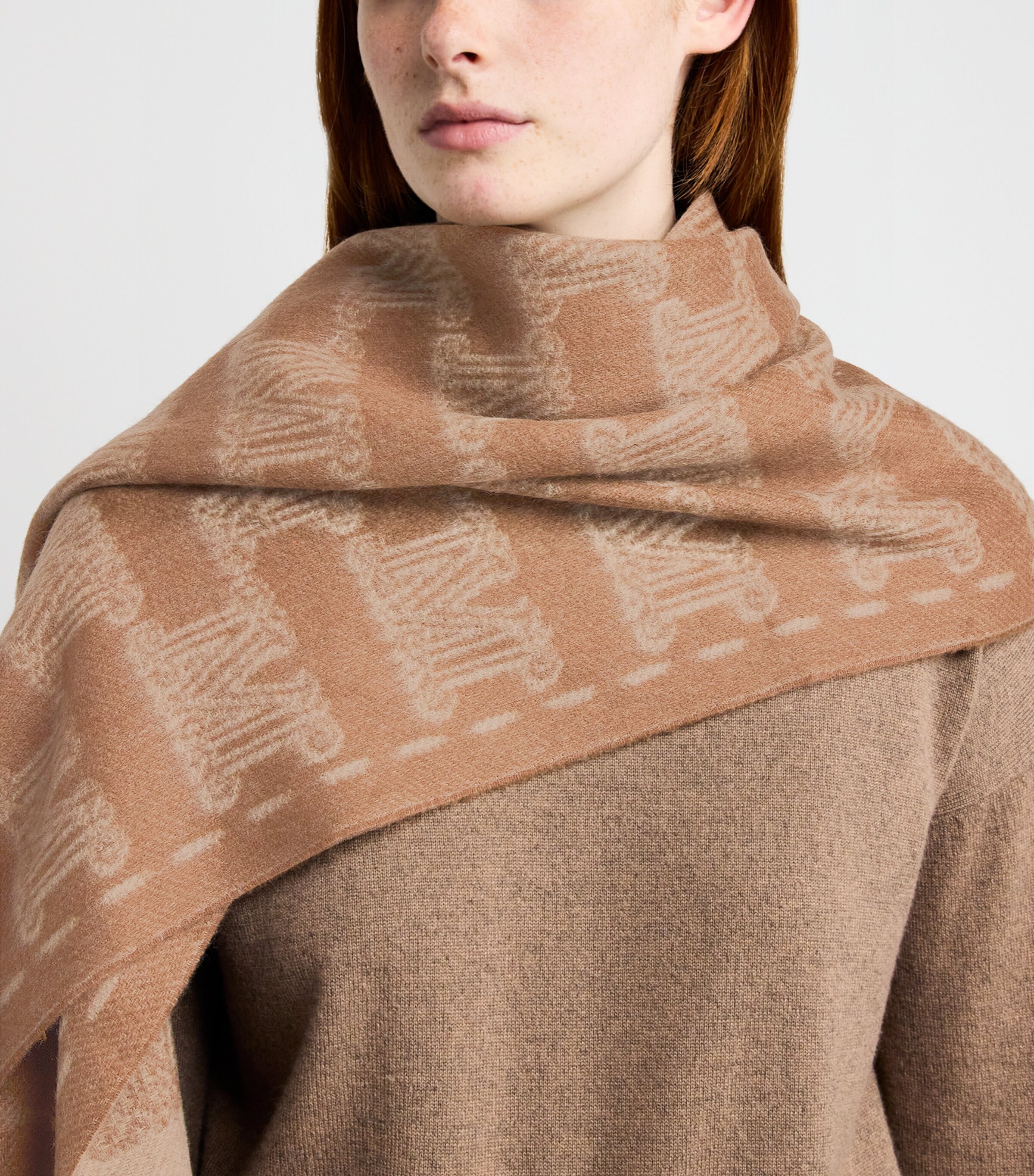 Cashmere Monogram Scarf BEIGE Image 2