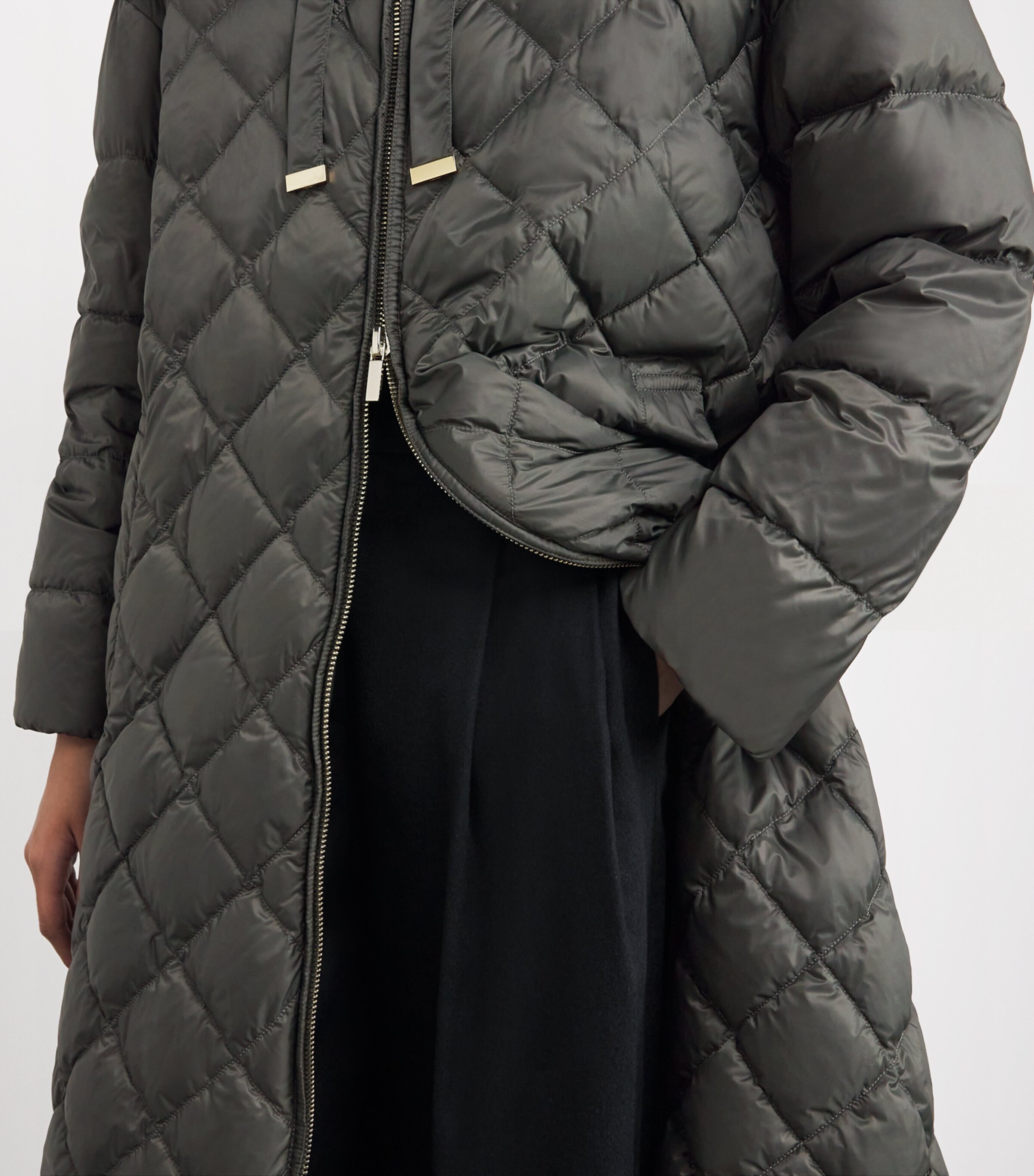 The Cube Diamond-Quilted Parka GREEN Image 6