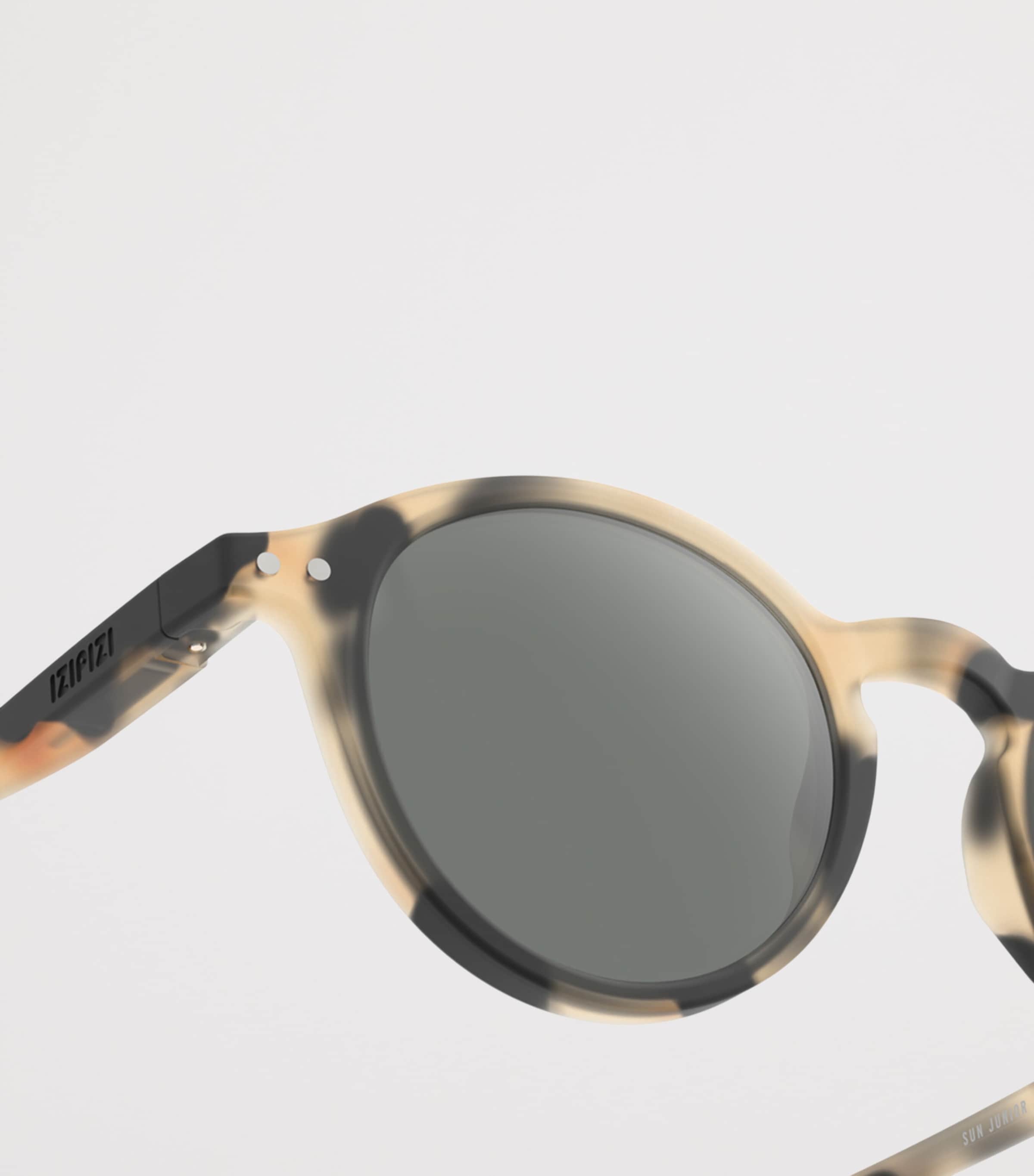 IZIPIZI KIDS #d Round Sunglasses (7-11 Years) Light Tortoise Image 3