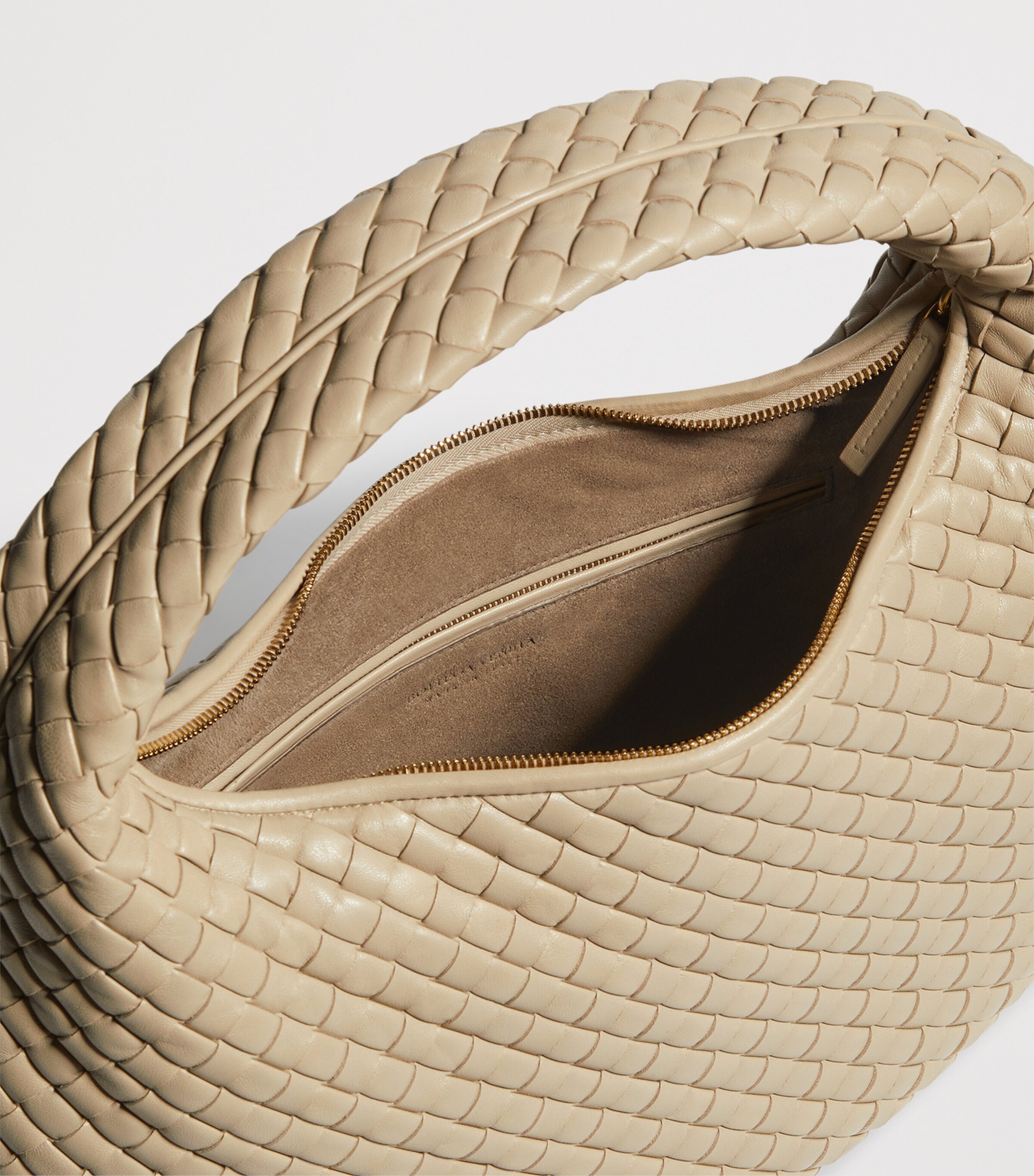 Bottega Veneta Womens Leather Veneta Shoulder Bag Image 3
