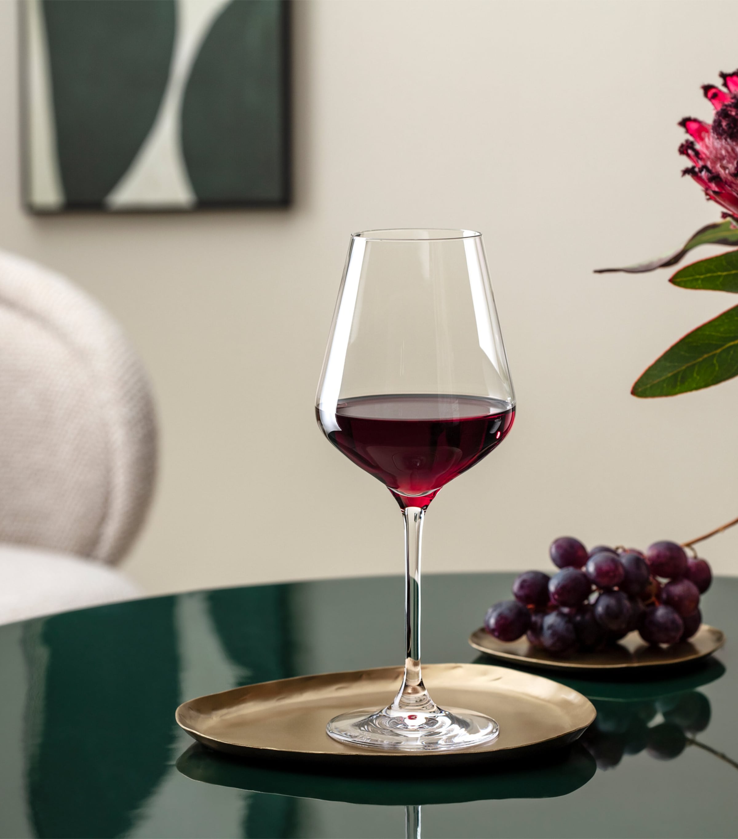 Villeroy & Boch Set of 4 La Divina Red Wine Glasses (200ml) Clear Image 5