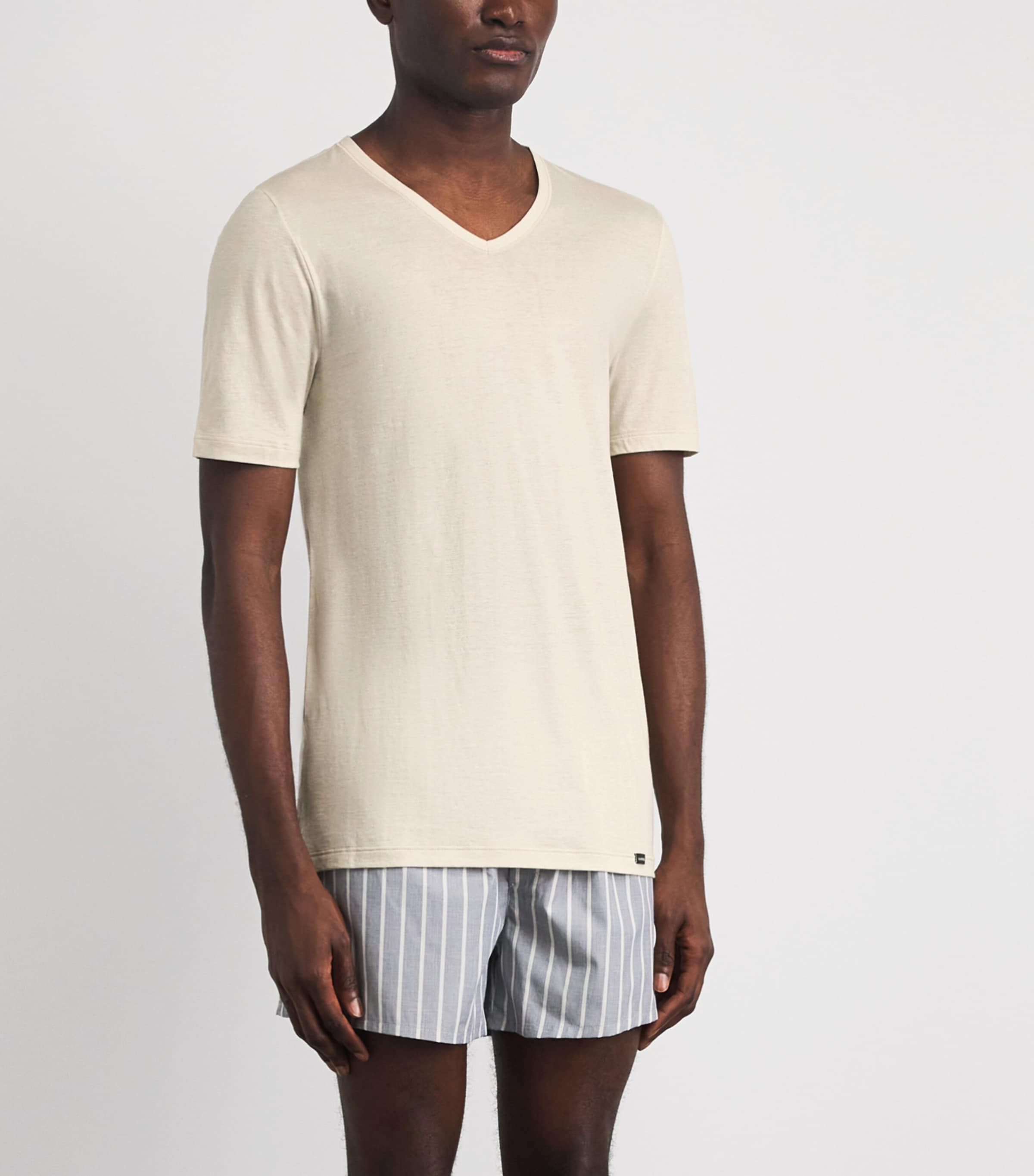 Hanro Mens Cotton Ultralight V-Neck T-Shirt Moon Image 4