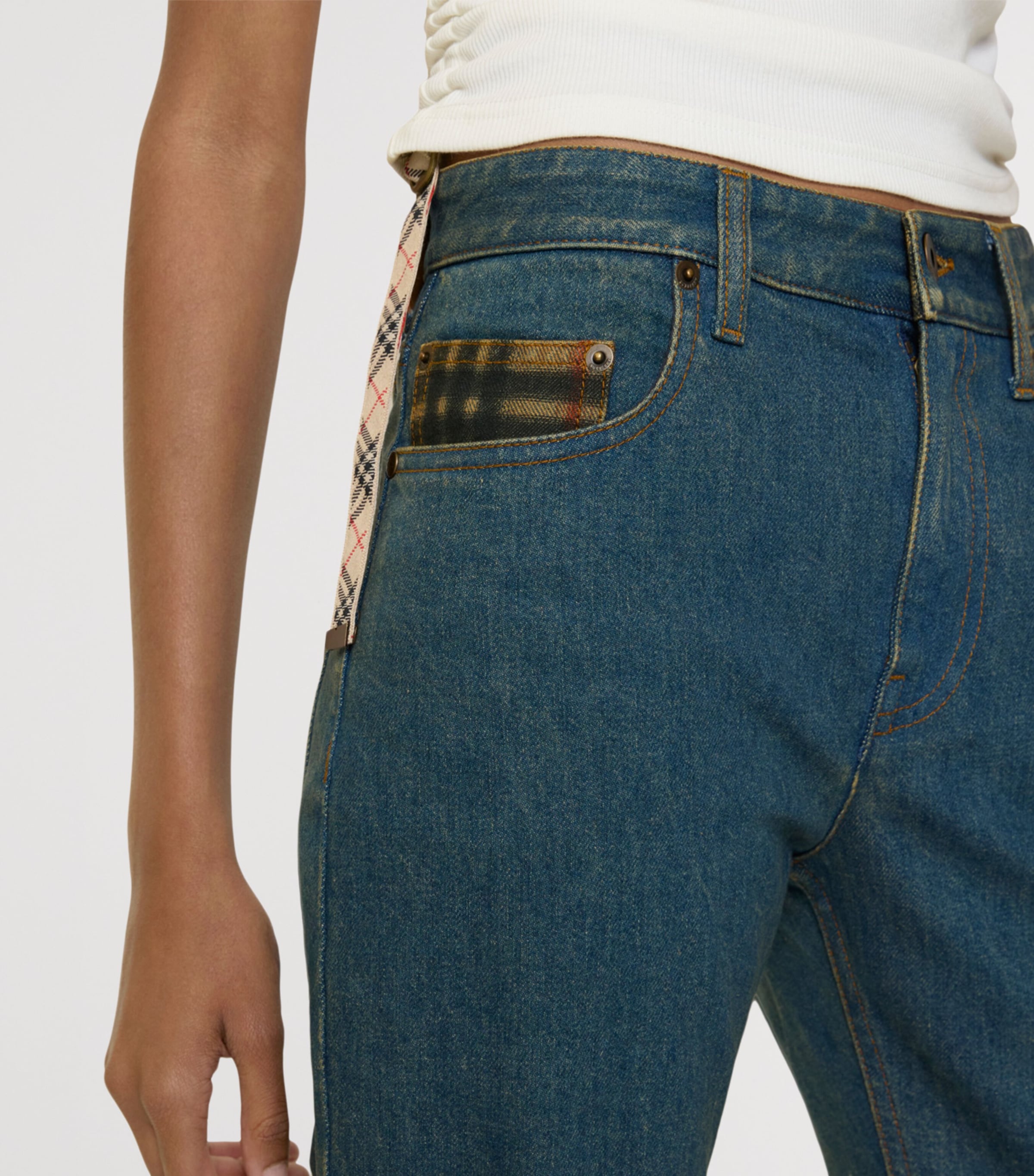 Burberry Womens Heavyweight Mid-Rise Straight Jeans Mid Blue Image 4