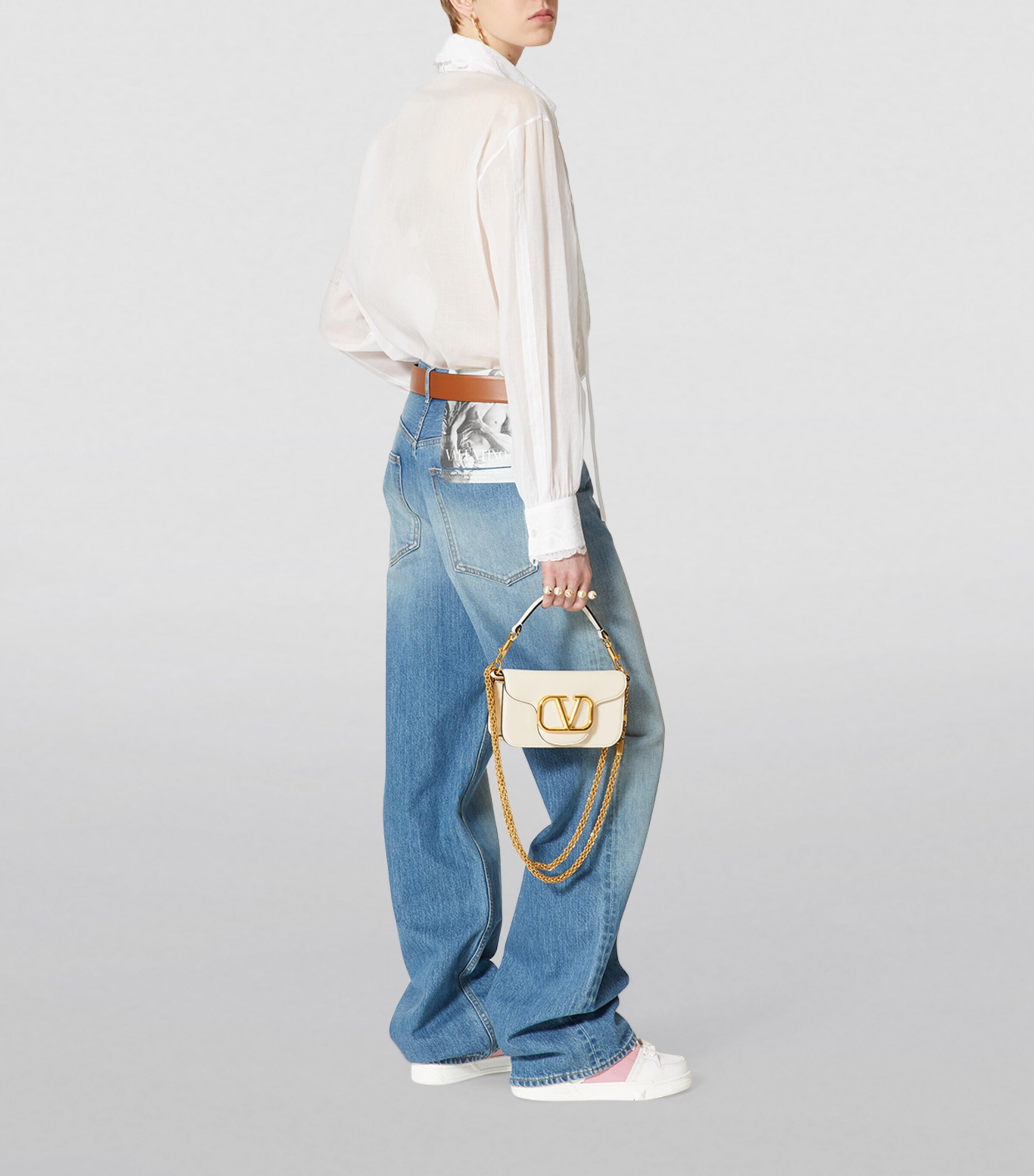 ショルダーバッグ VALENTINO MINI LOCO SHOULDER BAG Valentino Garavani Small Locò crystal-embellished Shoulder