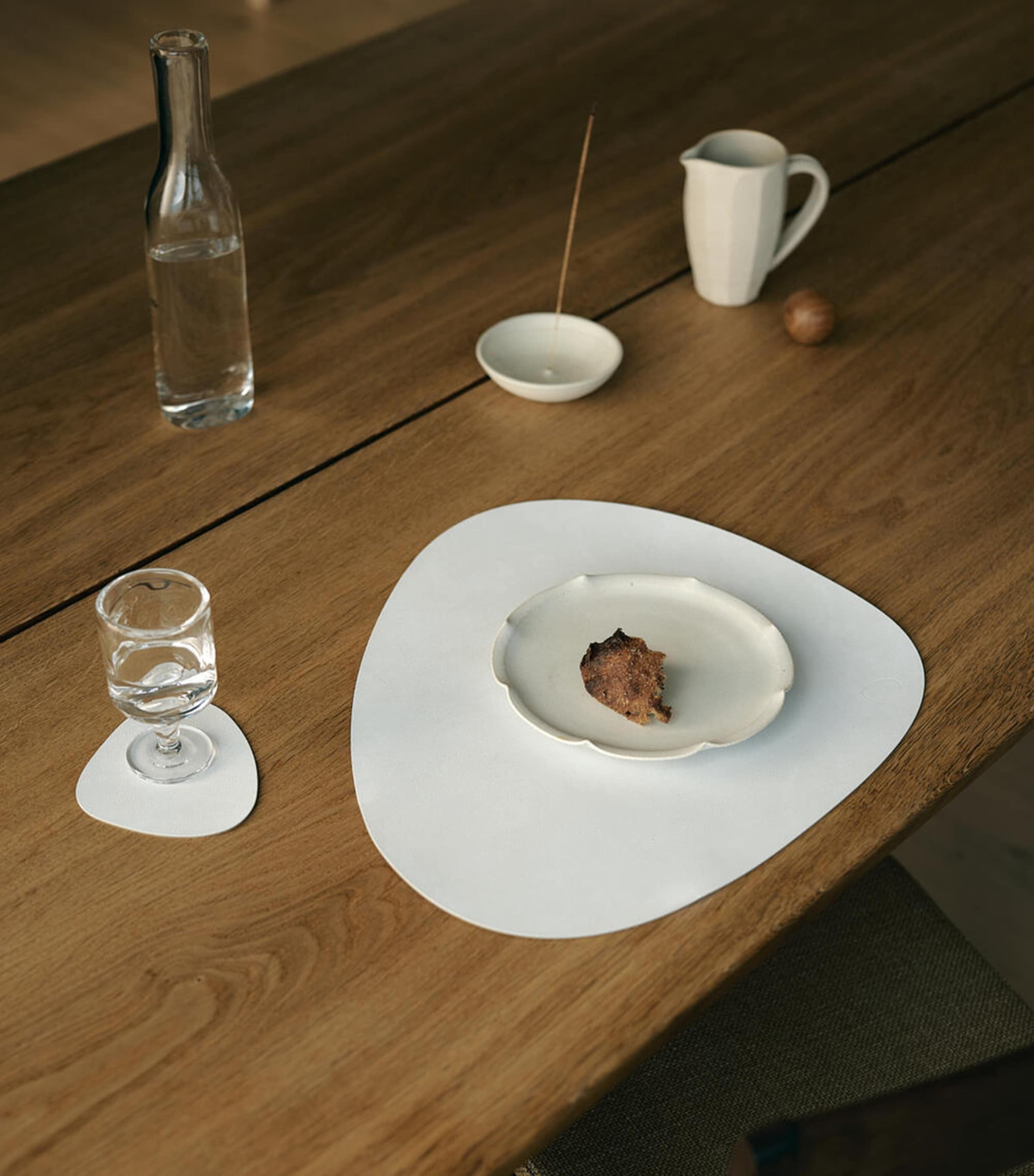 LIND DNA Curve Nupo Coasters (Set of 4) White Image 2