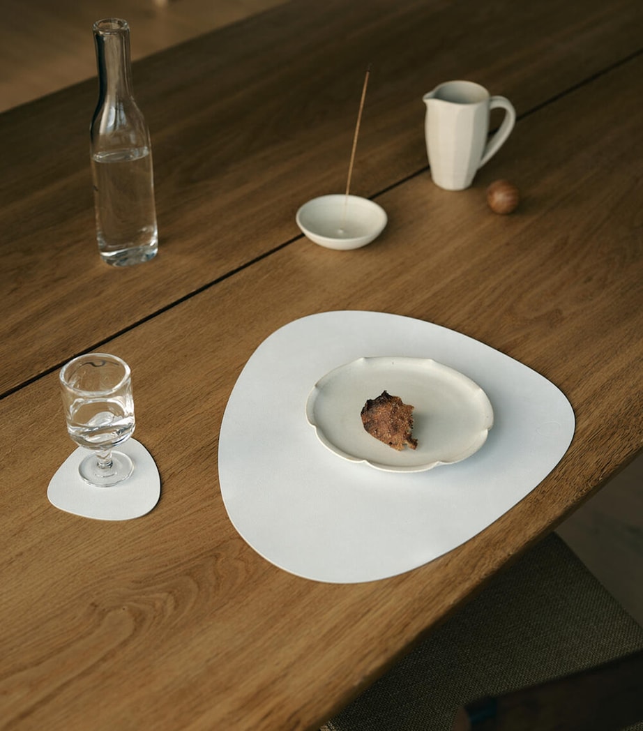 LIND DNA Curve Nupo Coasters (Set of 4) White Image 2