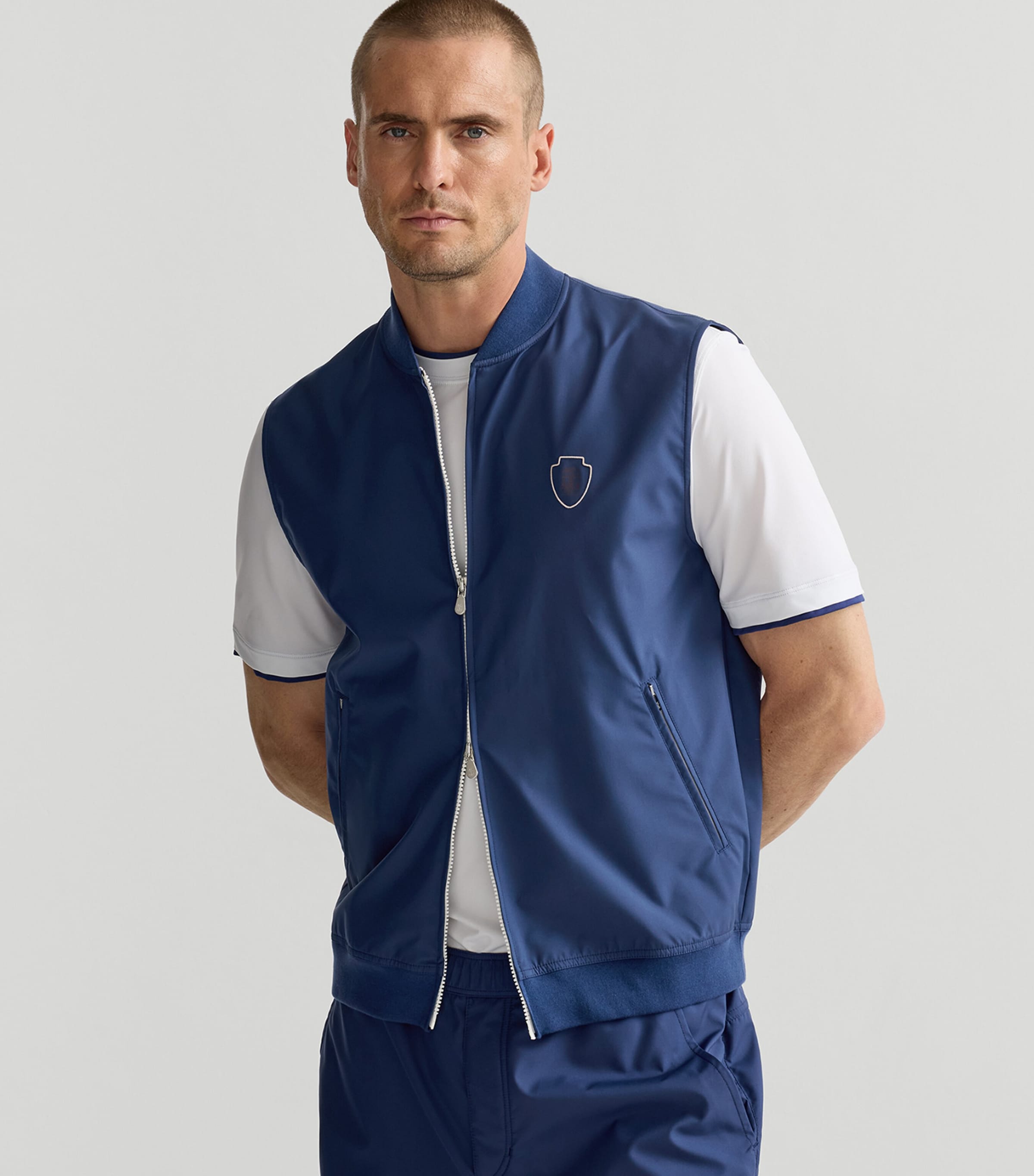 Brunello Cucinelli Mens Water-Resistant Crest Gilet Image 4