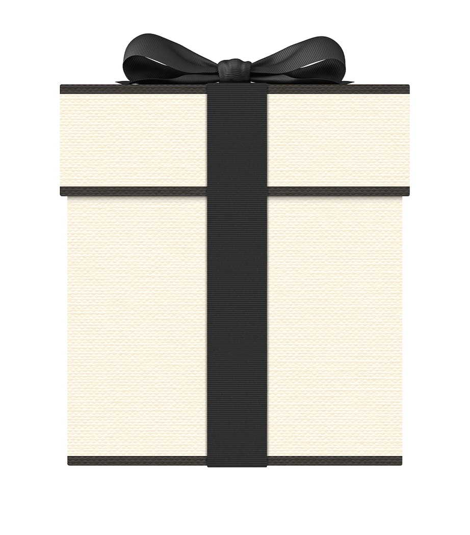 Lime Basil & Mandarin Classic Candle (200g) NO COLOUR Image 2