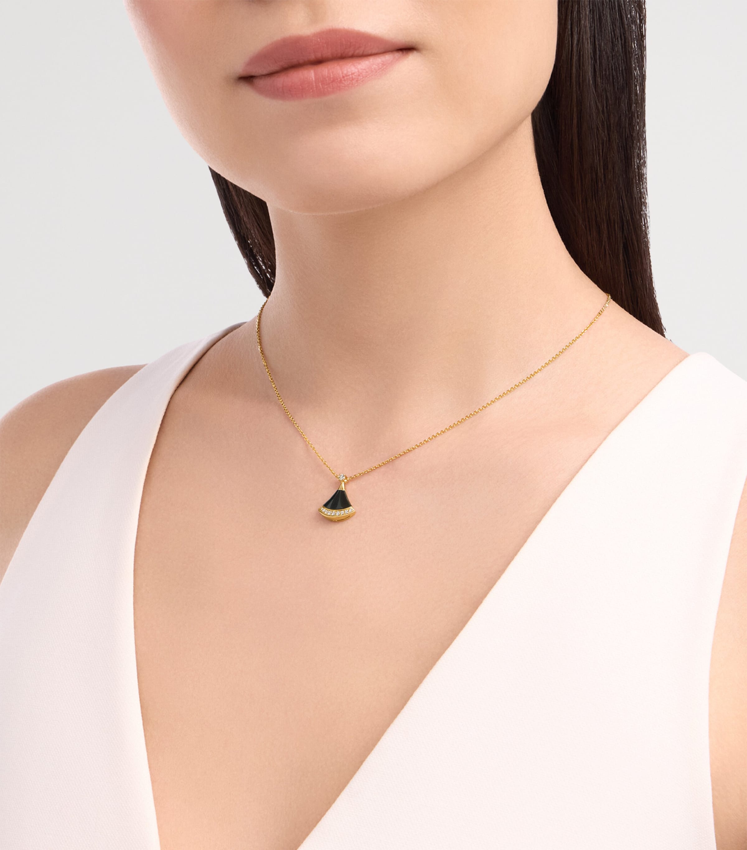 Yellow Gold, Diamond and Onyx Divas’ Dream Necklace YELLOW GOLD Image 6