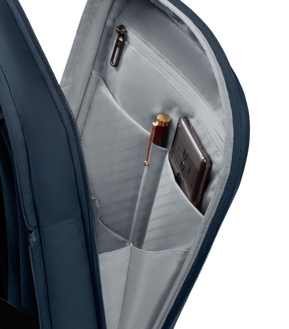 Paralux 2-In-1 Travel Backpack MIDNIGHT NAVY 1552 Image 9