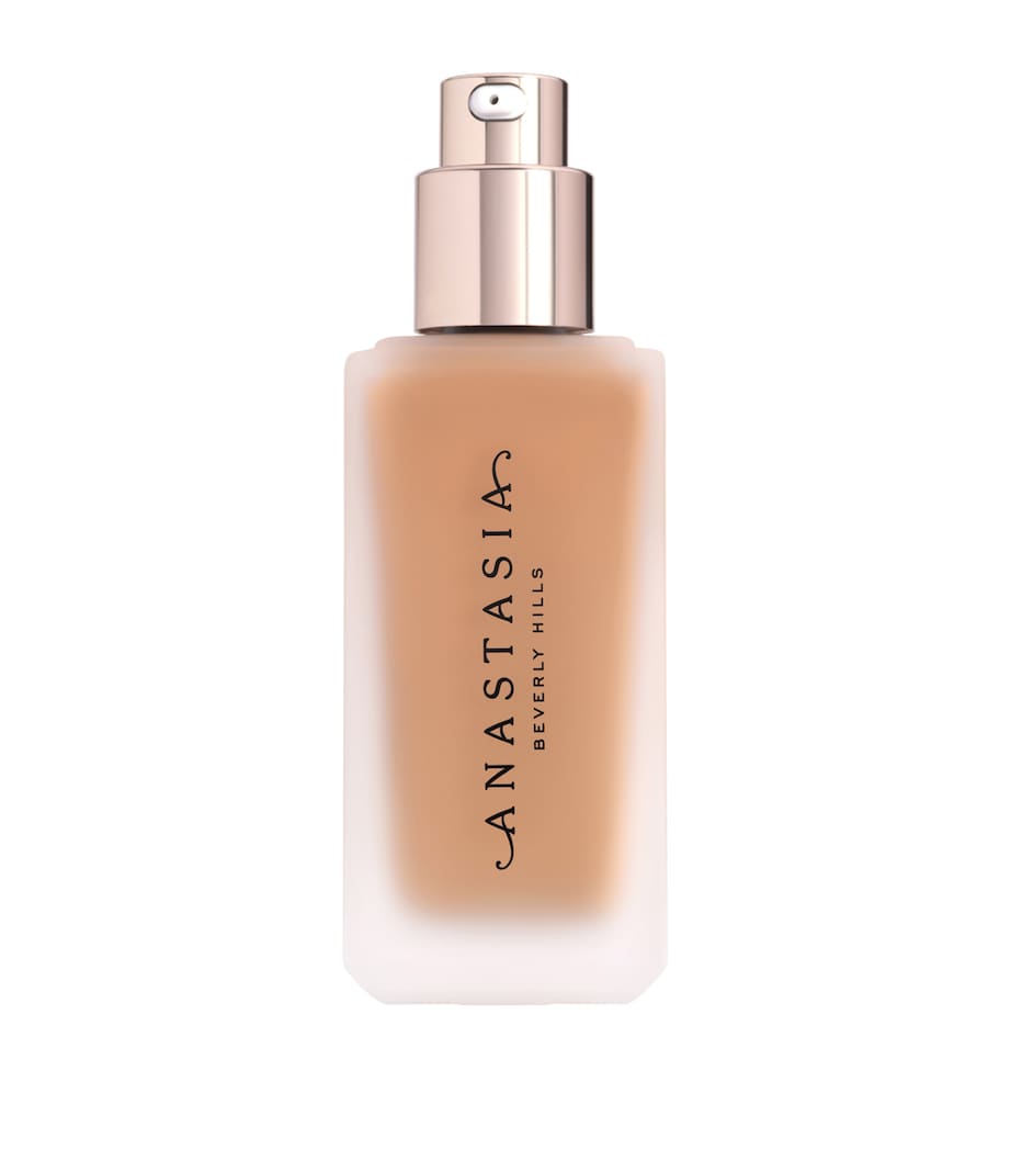 Impeccable Blurring Second-Skin Matte Foundation SHADE 18 4.5W Image 2