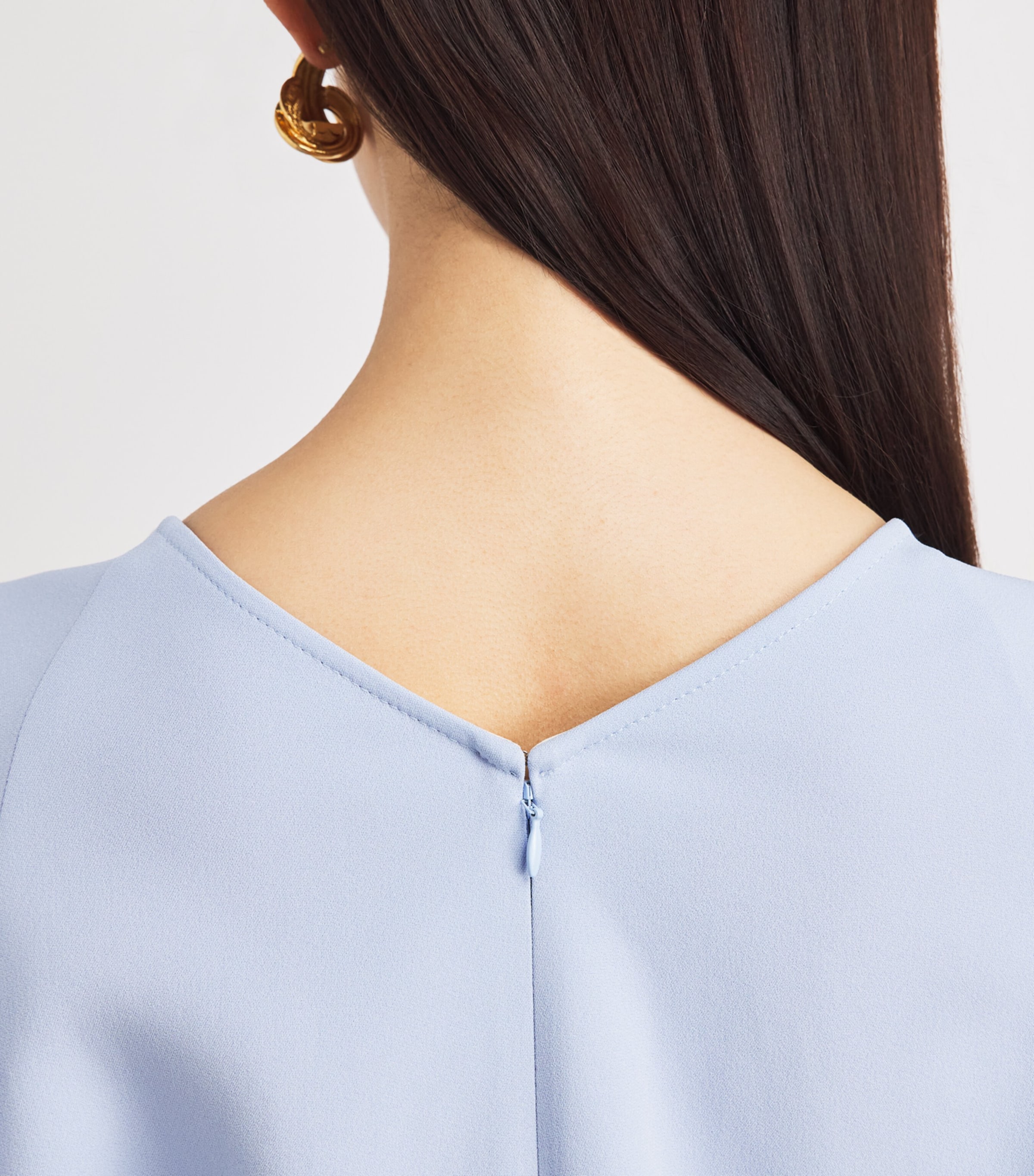 Victoria Beckham Womens V-Neck Edith Midi Dress Cloud Blue Image 5