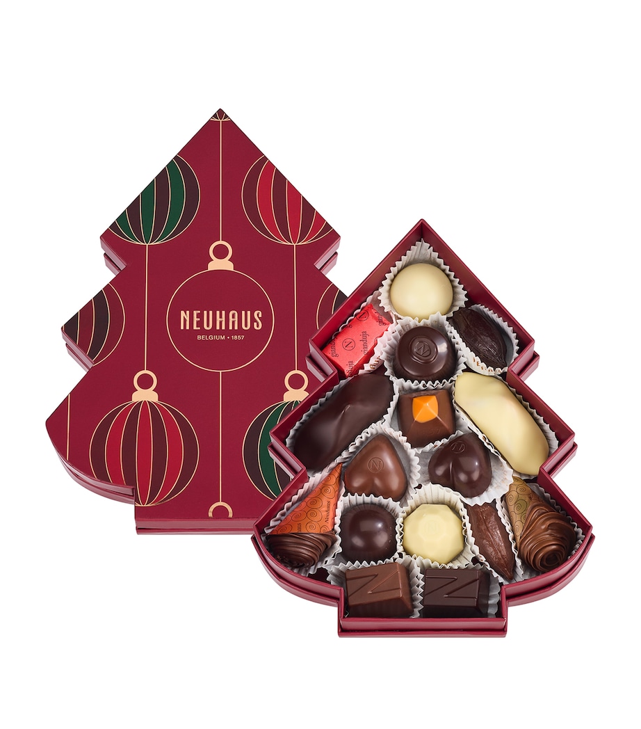 The Small Christmas Tree Box (204g) NO COLOUR Image 1