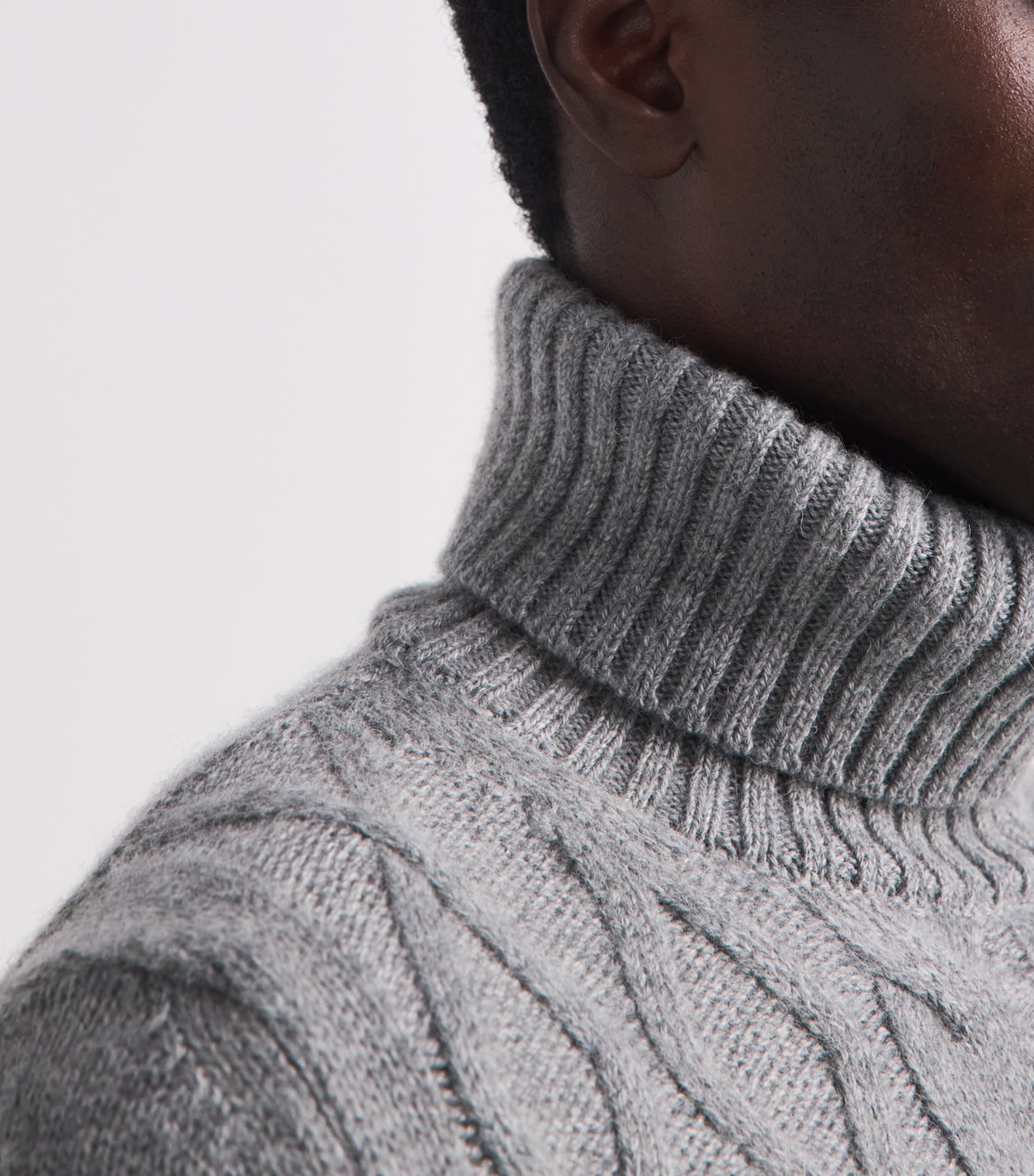 Isaia Mens Cashmere Cable-Knit Rollneck Sweater Image 3