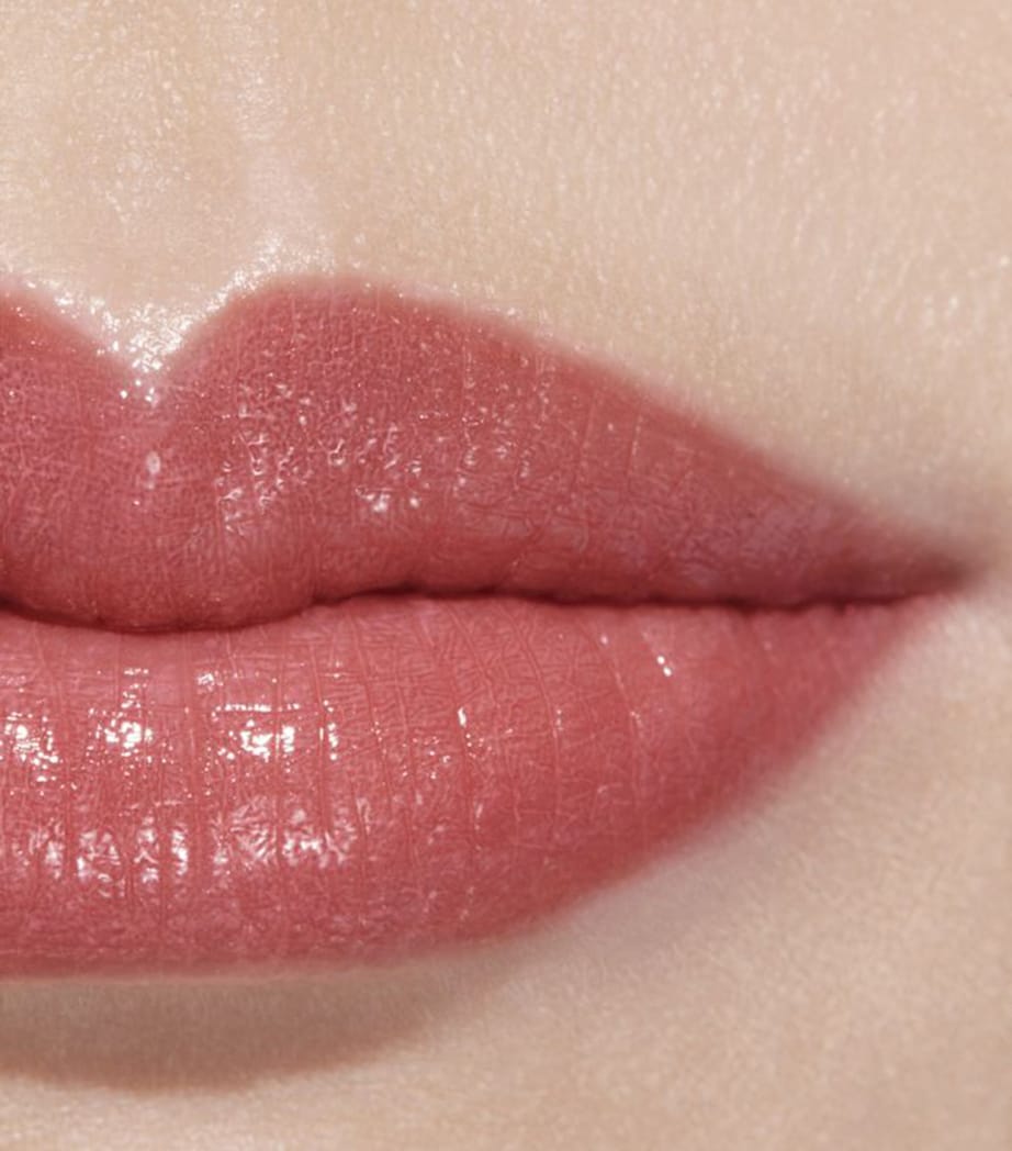 ROUGE COCO FLASH Colour, Shine, Intensity In A Flash 90 JOUR Image 3