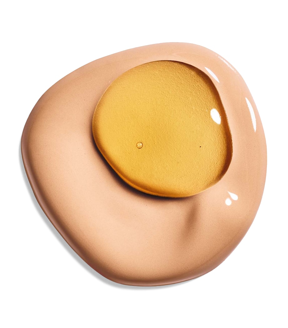 Double Serum Foundation L1C Image 4