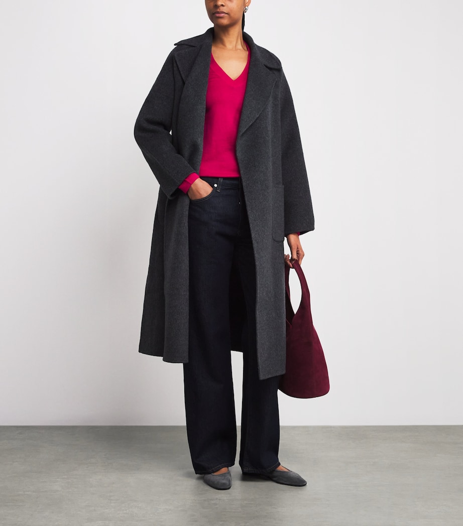 Merino Wool Extra-Fine V-Neck Sweater 8046 MAGENTA Image 2