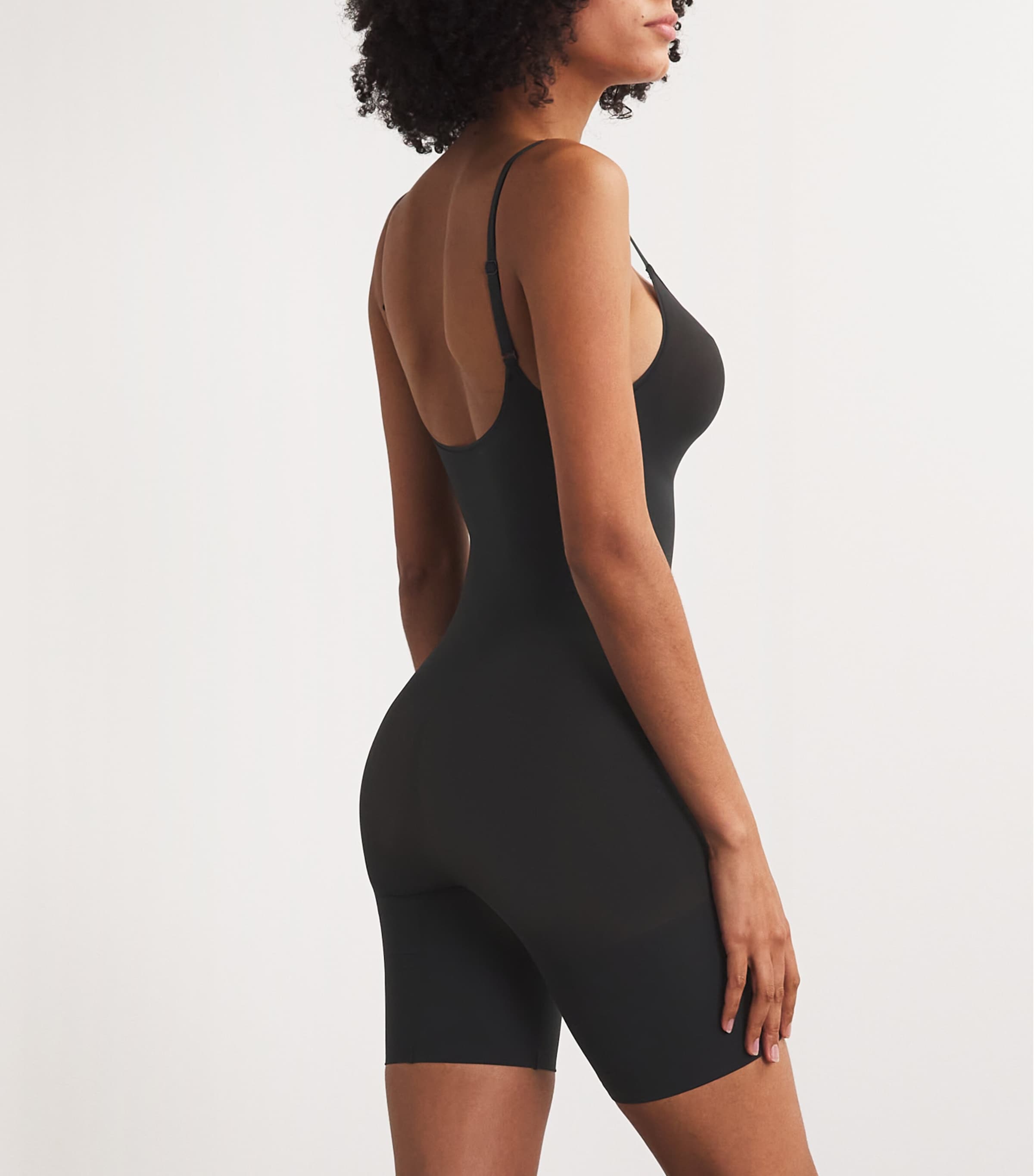 Skims Black Everyday Sculpt Mid-Thigh Bodysuit | Harrods TZ
