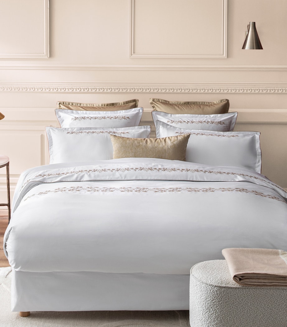 Organic Cotton Mirabeau Super King Flat Sheet (270cm x 300cm) WHT/GOLD Image 3