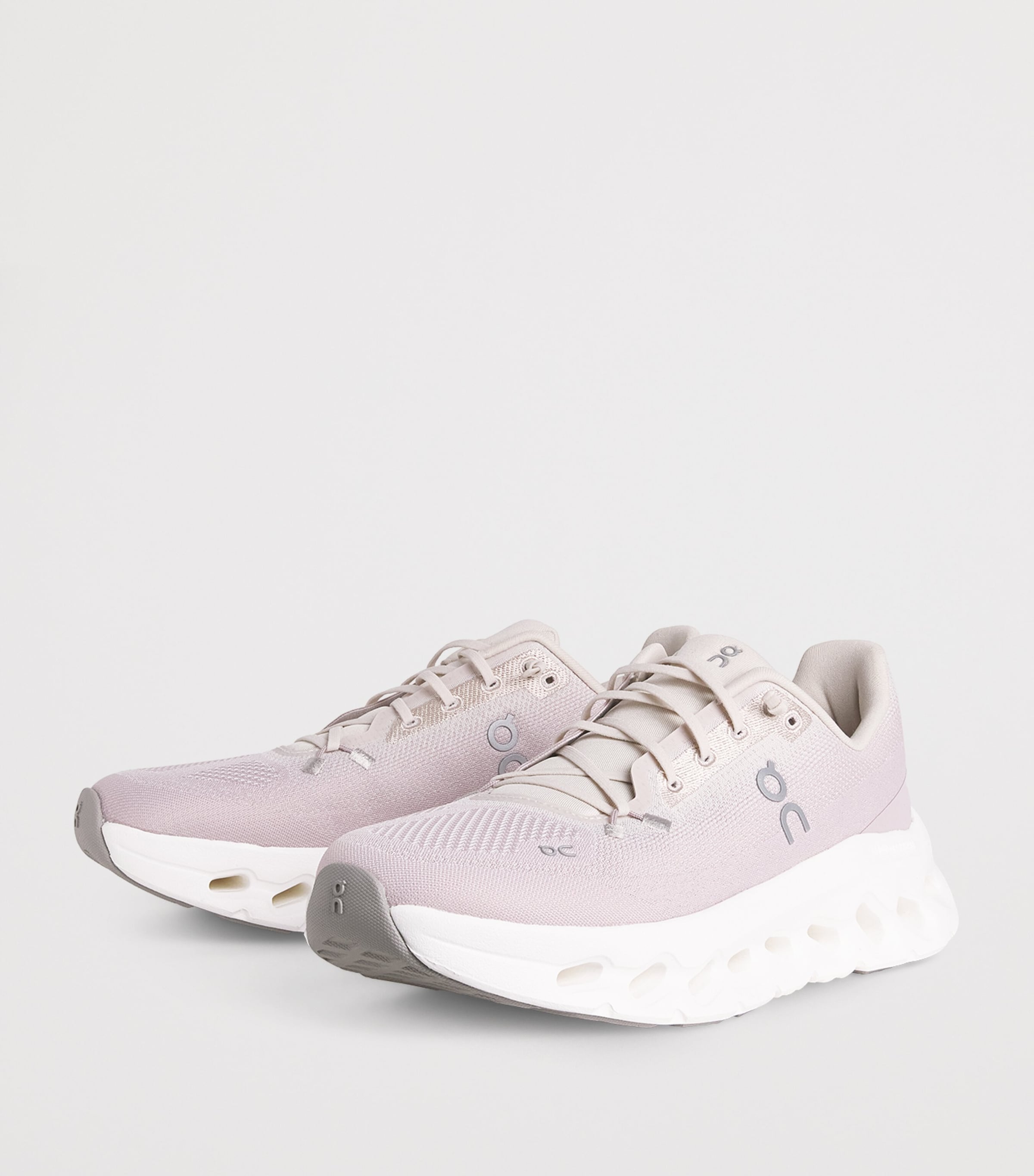 Cloudtilt Trainers PEARL | FADE Image 3