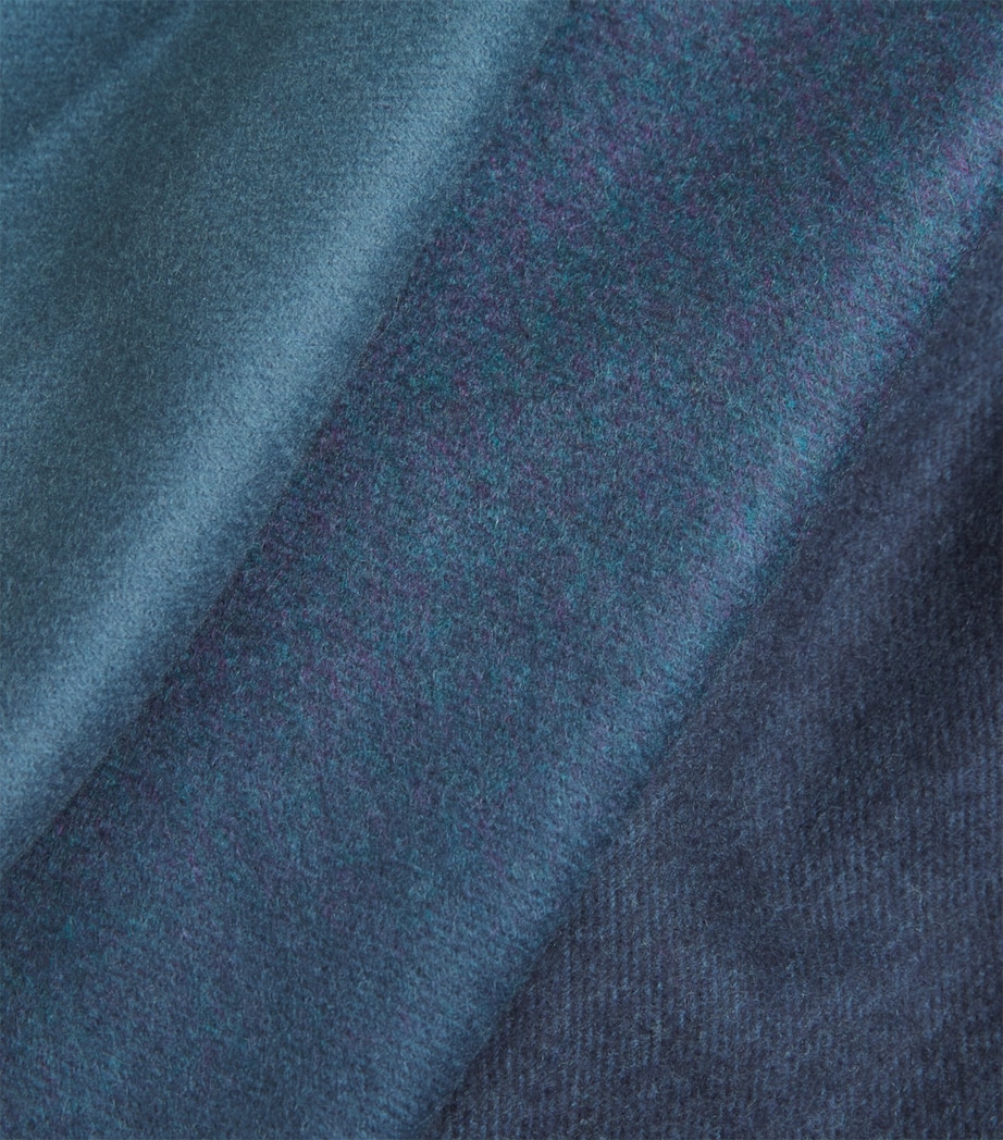 Cashmere Ombré Cape RU7686 SEASCPE /NAVY Image 4