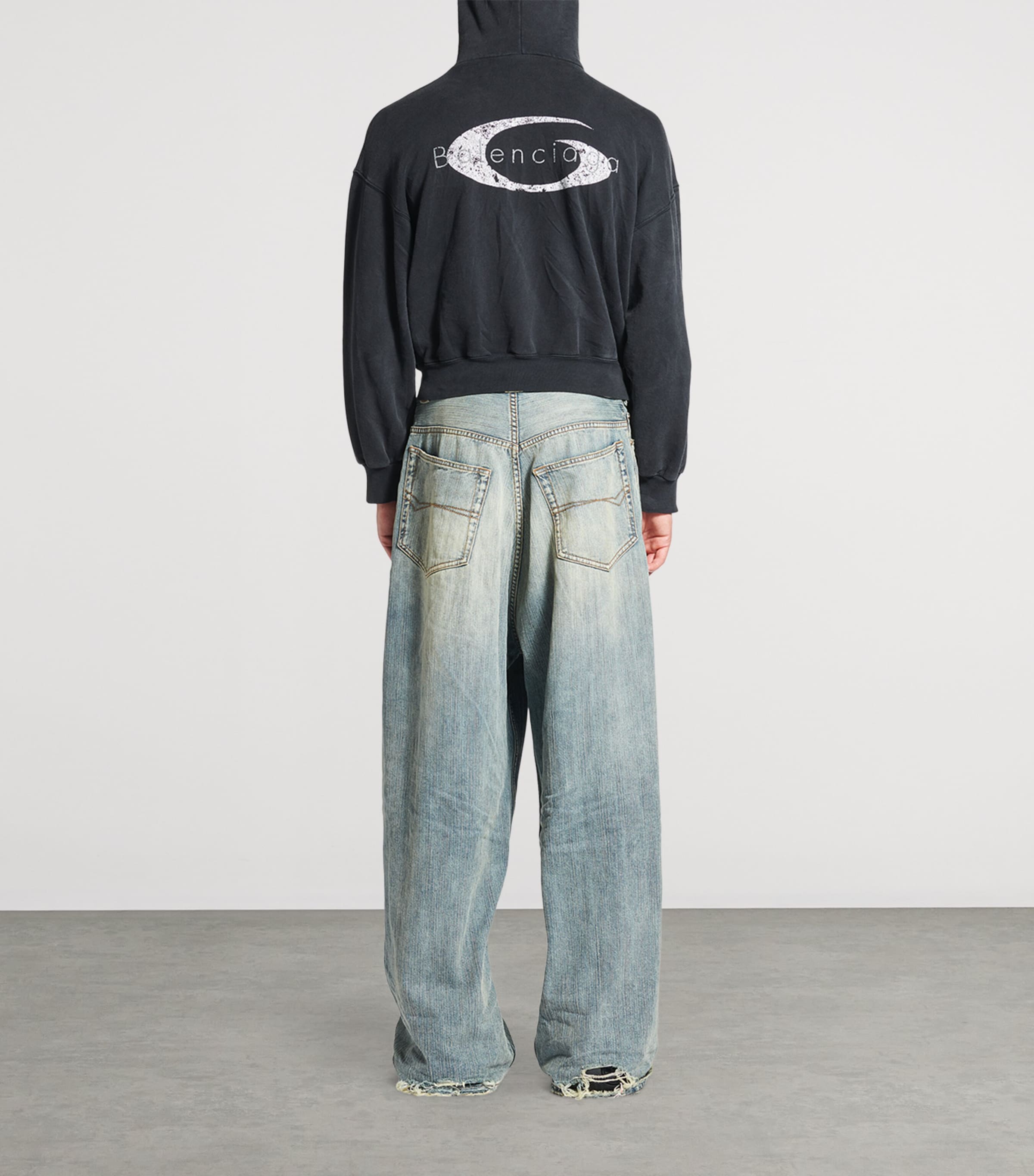 BALENCIAGA◆ロゴ刺繍ワイドレッグジーンズ Balenciaga Logo-Embroidered Wide-Leg Jeans | Harrods US