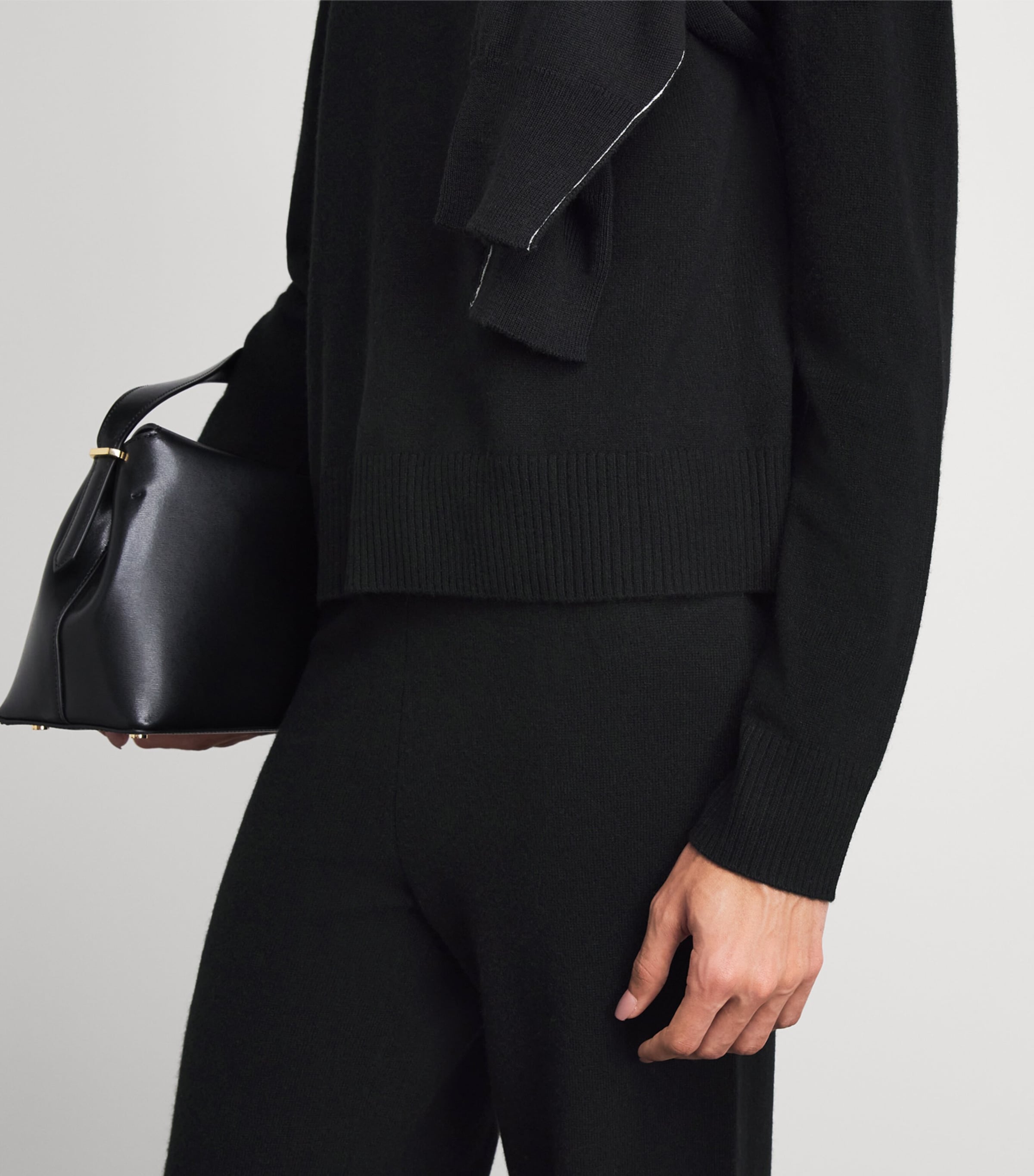 Soft Goat Womens Cashmere Sweater and Trousers Set Black Image 3