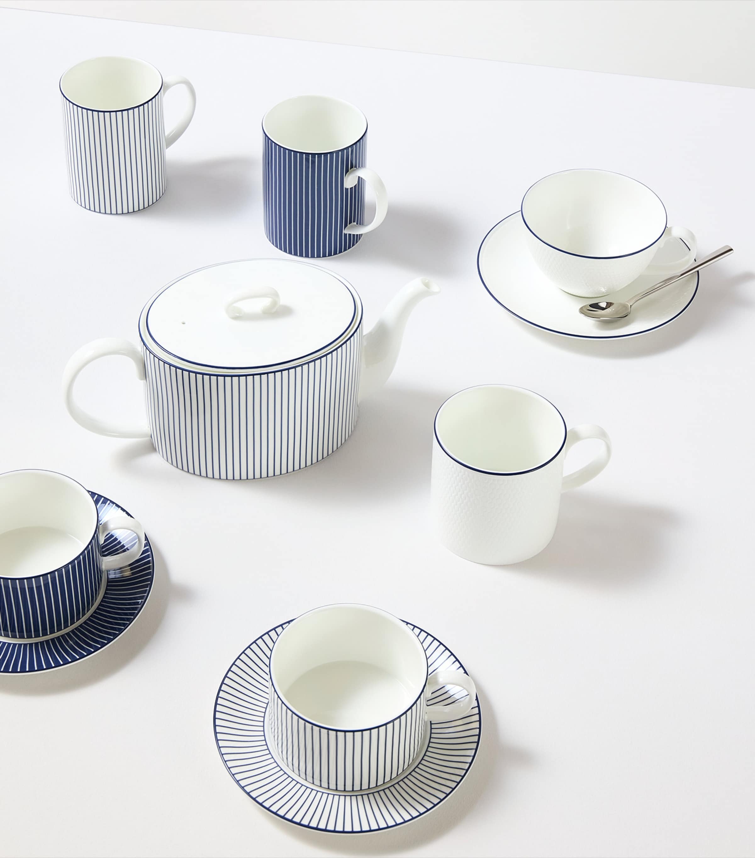 Bone China Gio Teacup and Saucer Set BLUE Image 2